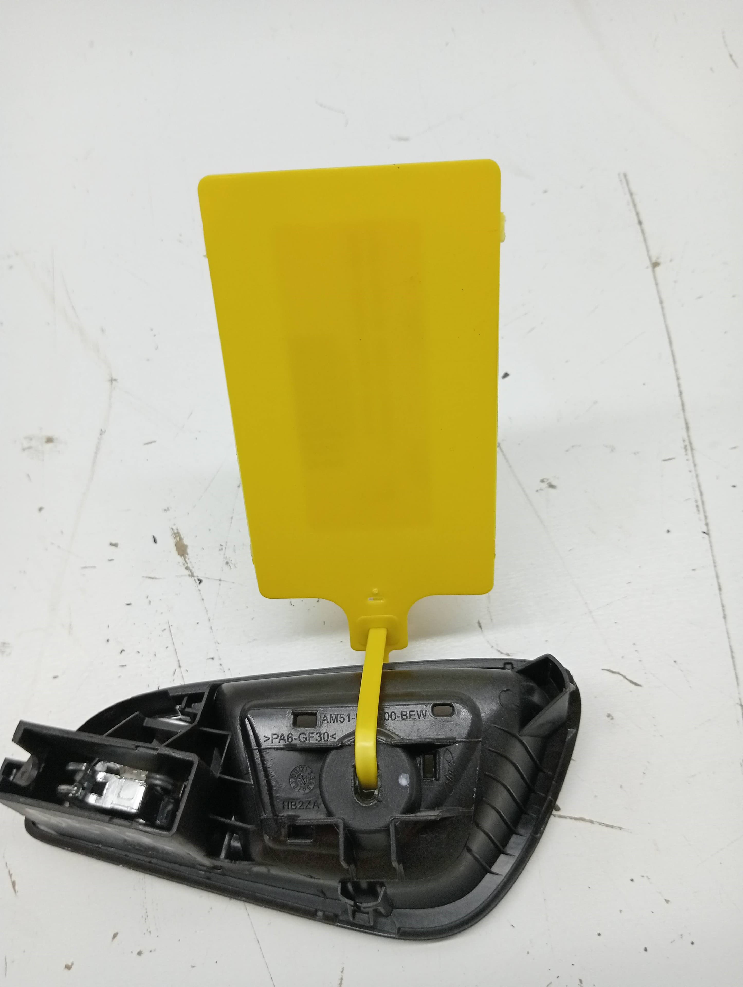 Maneta interior trasera derecha FORD FOCUS LIM 3