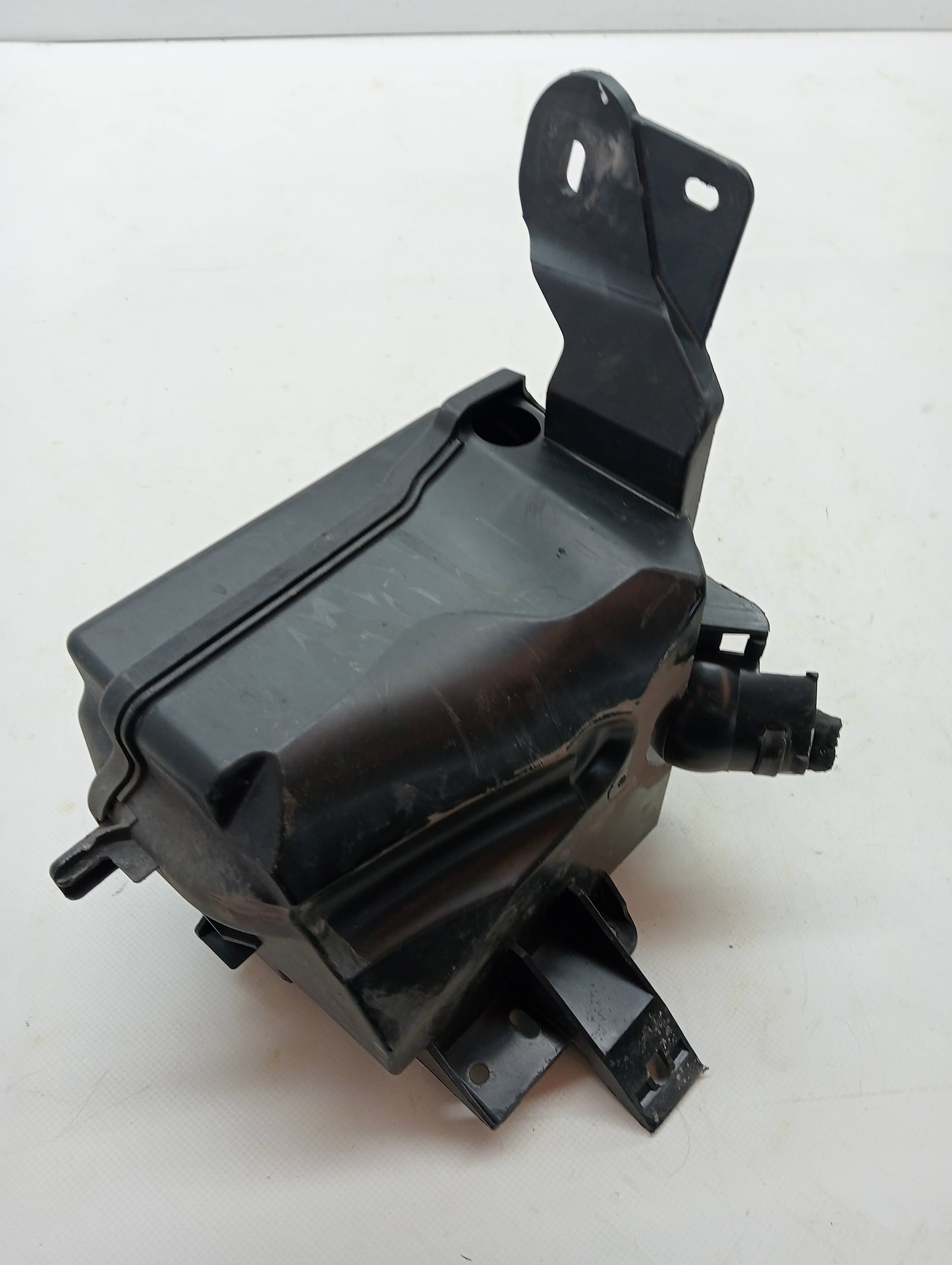 Caja reles / fusibles CITROEN C4 CACTUS 3