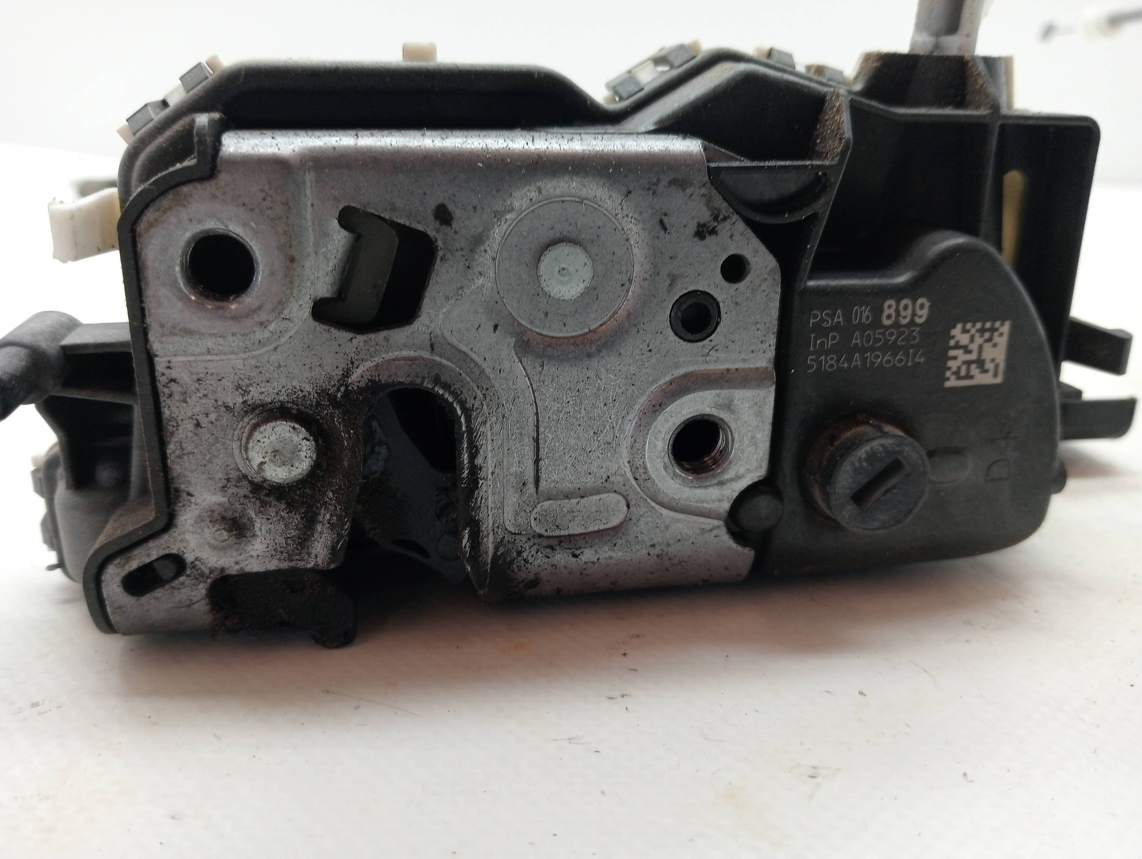 Cerradura puerta delantera derecha CITROEN C4 CACTUS 2