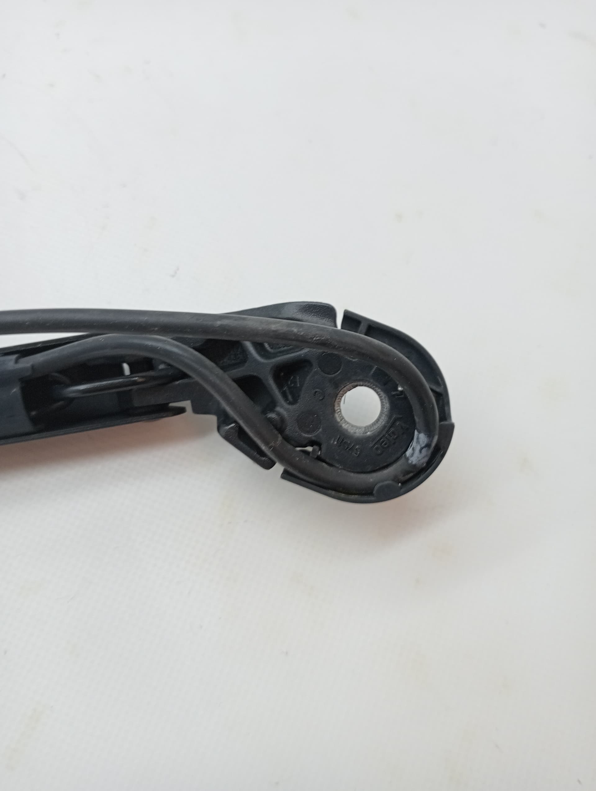 Brazo limpia delantero derecho CITROEN C4 CACTUS 2