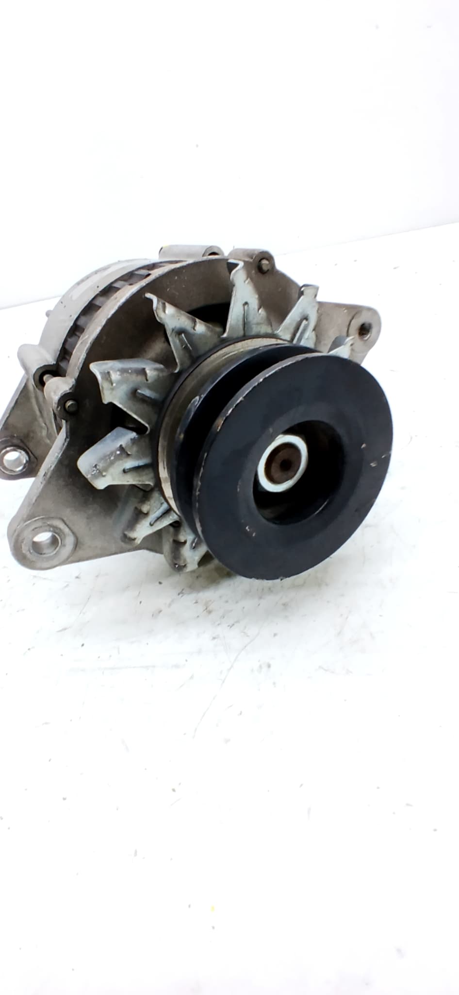 Alternador NISSAN TERRANO/TERRANO.II (R20) 4