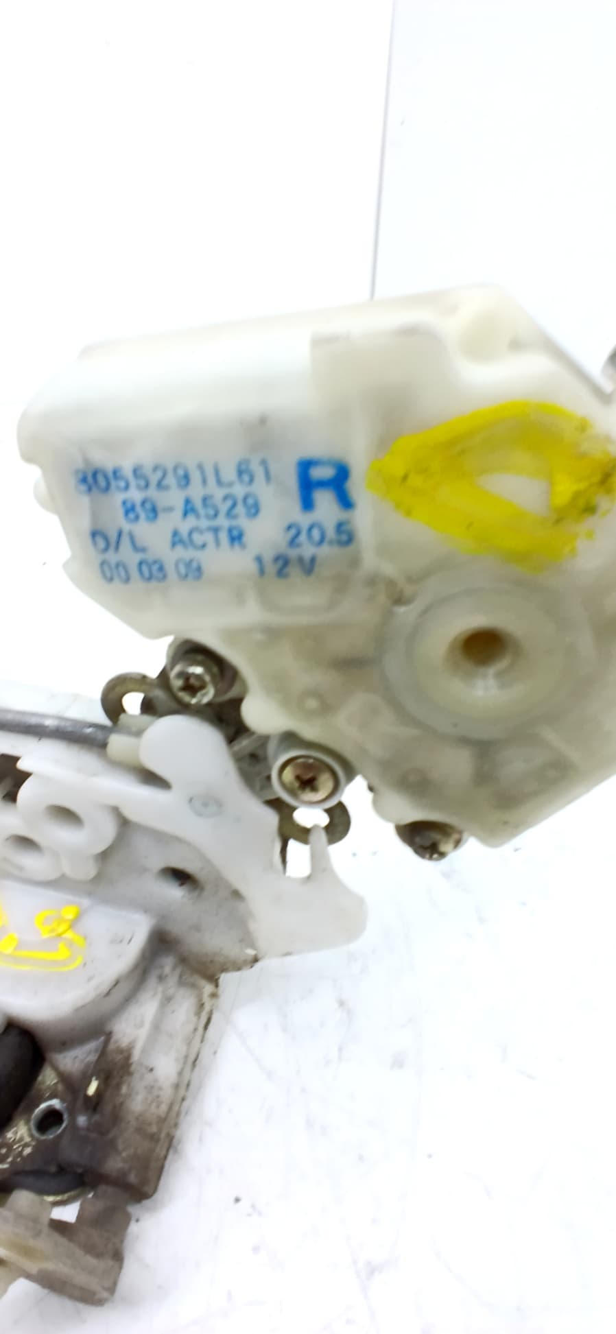 Cerradura puerta delantera derecha NISSAN TERRANO/TERRANO.II (R20) 2