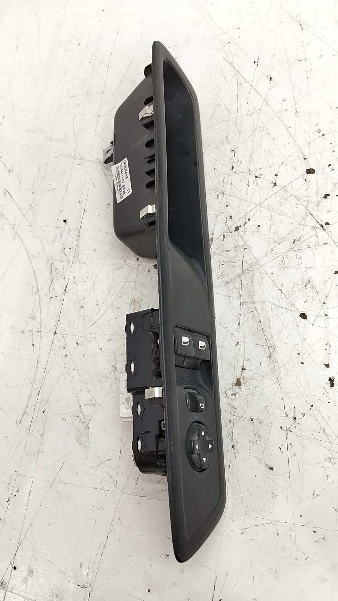 Mando elevalunas delantero izquierdo TOYOTA PROACE 3