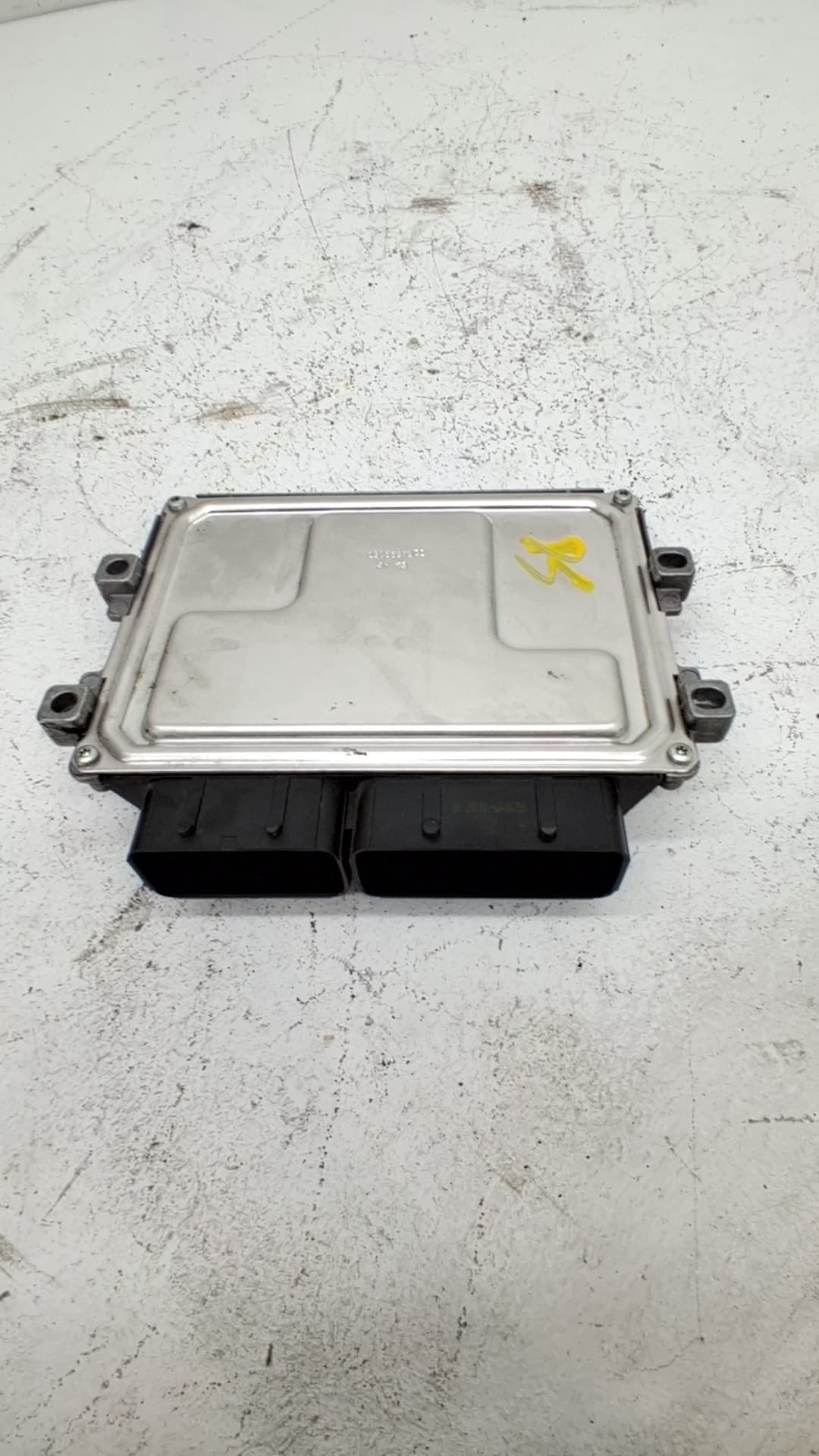 Centralita motor uce PEUGEOT 208 4