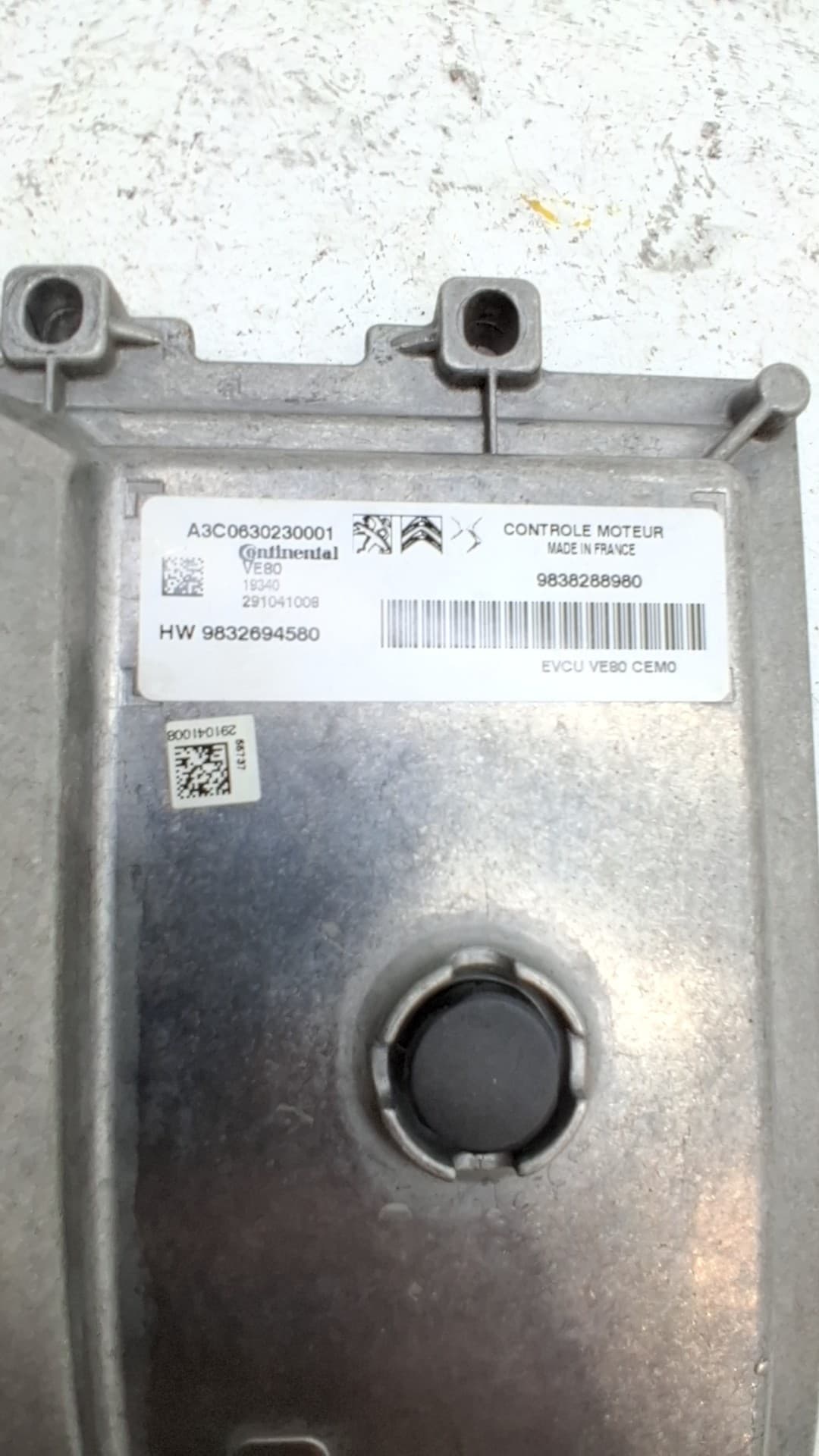 Centralita motor uce PEUGEOT 208 2