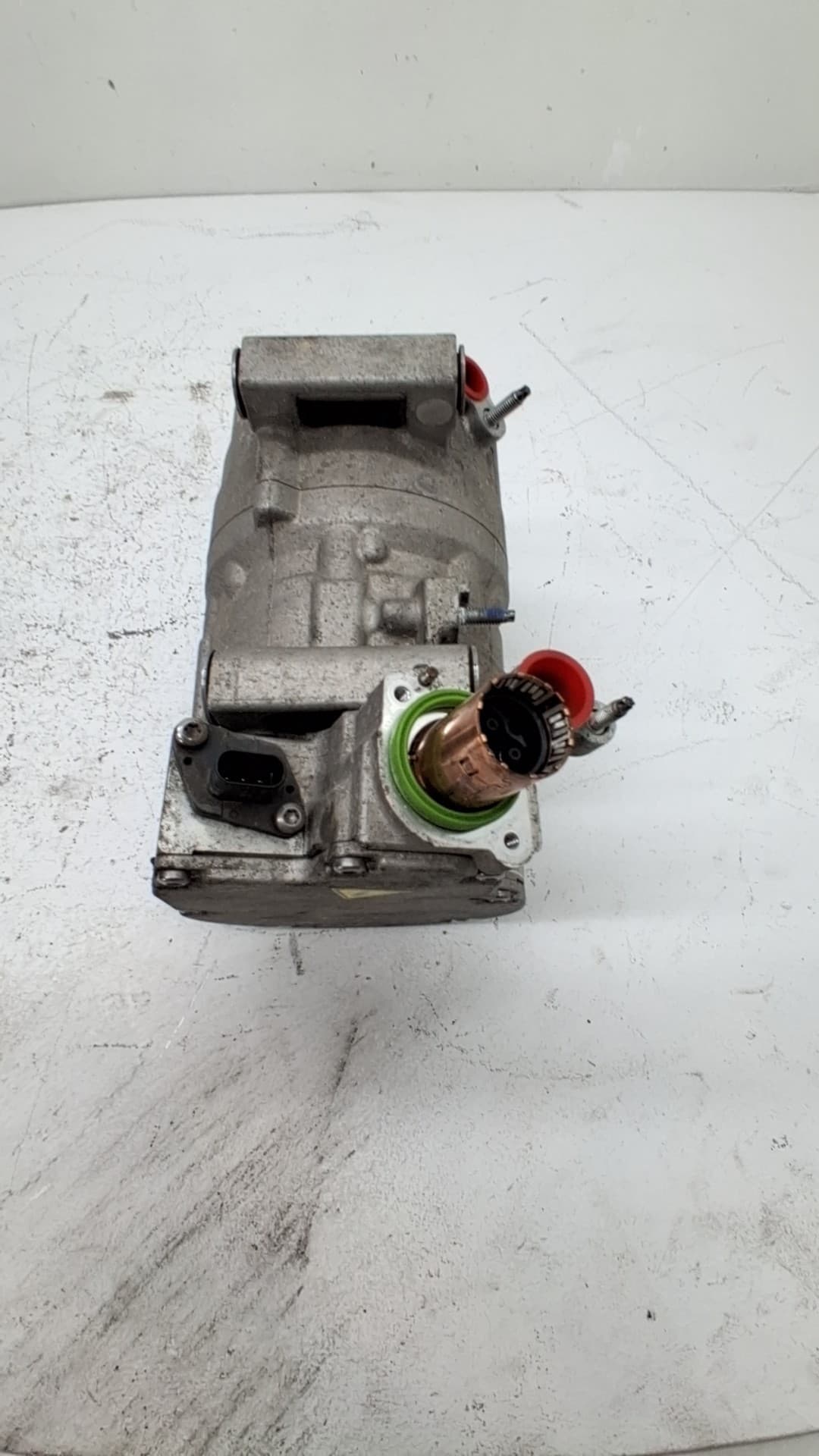 Recambio PEUGEOT 208 ref. 9847929580 3