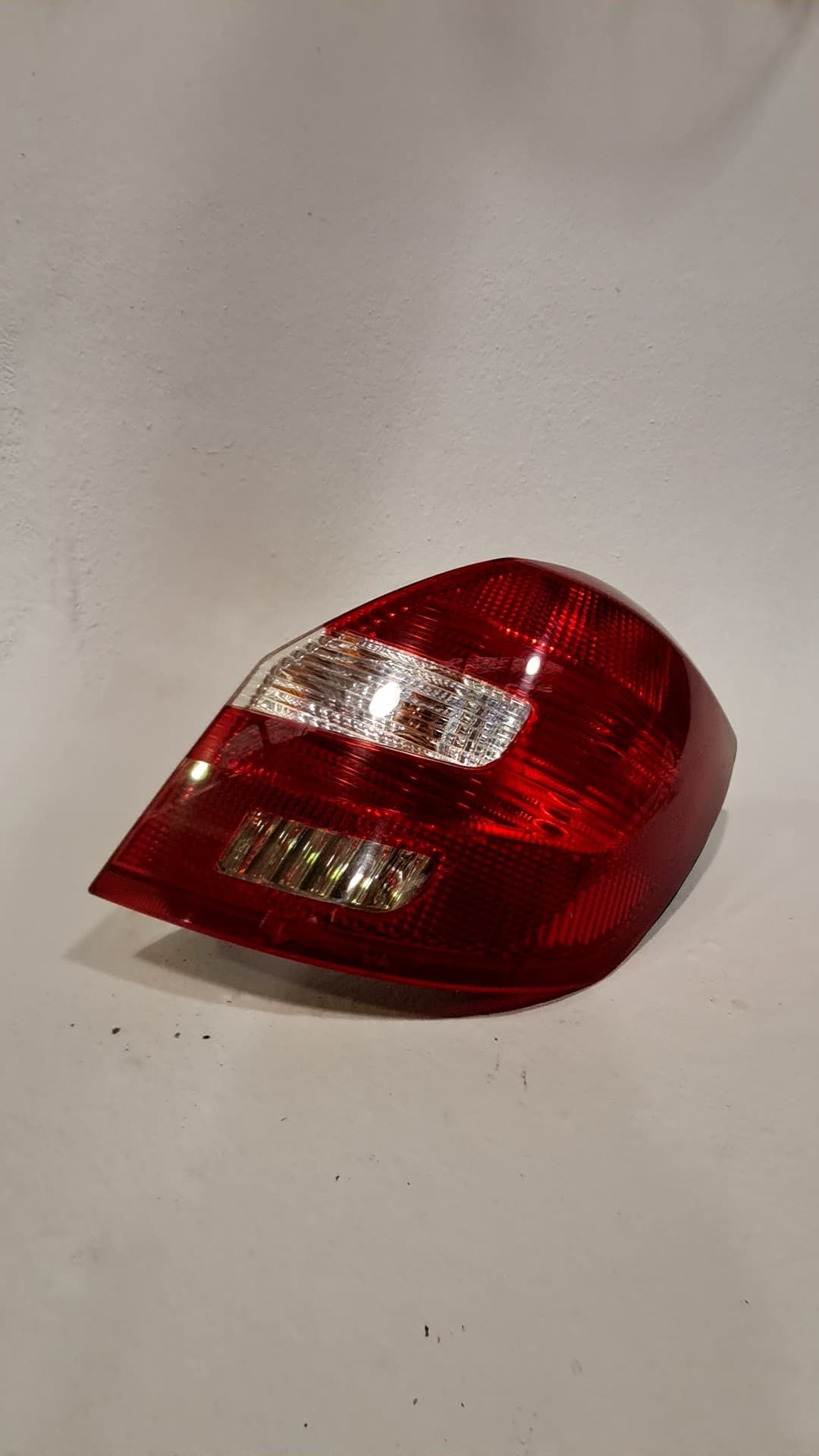 Piloto trasero derecho SKODA FABIA (5J2 ) 2