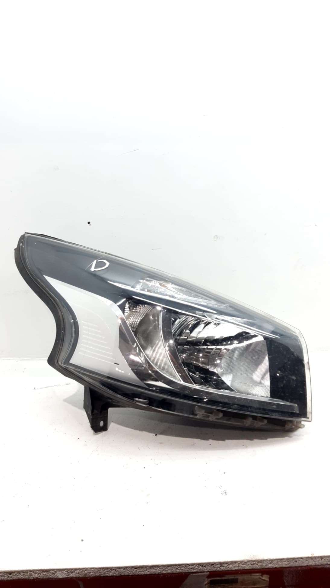 Faro derecho RENAULT TRAFIC 3