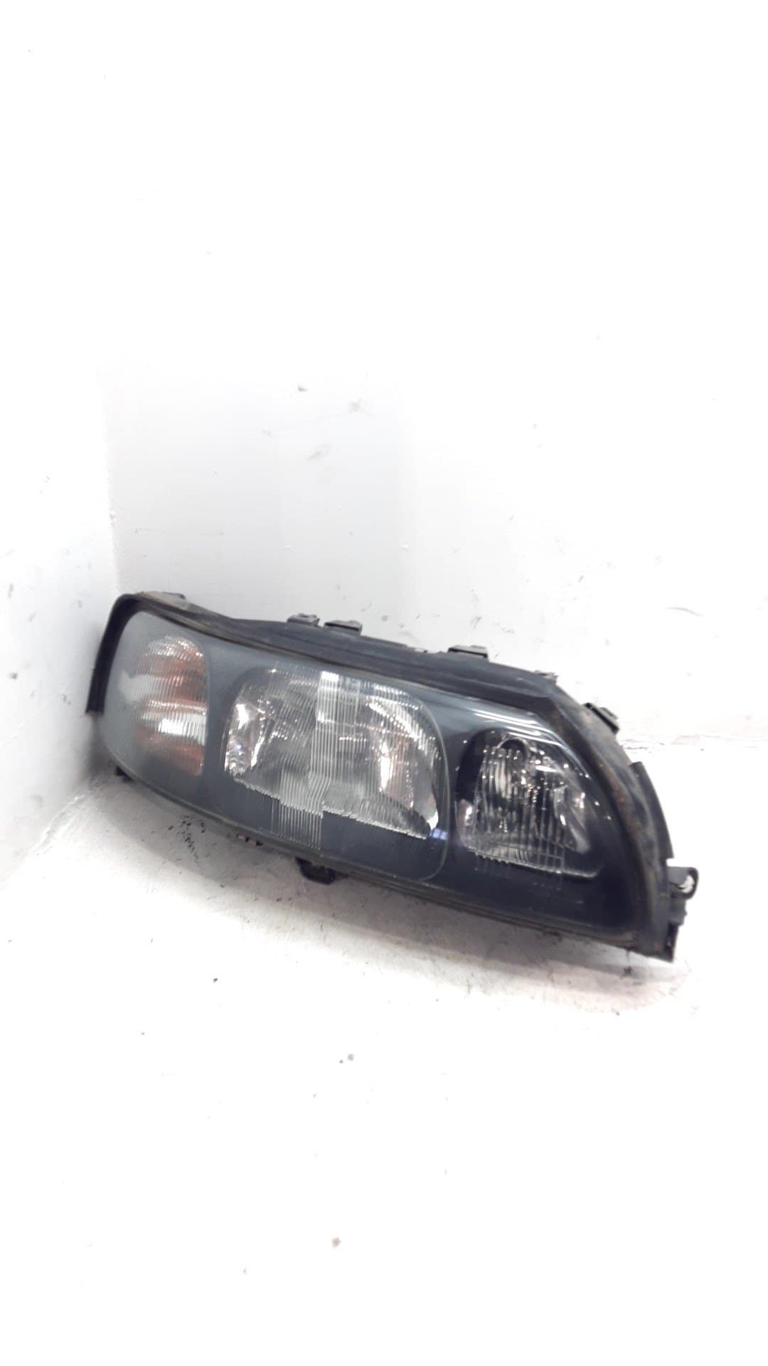 Faro derecho VOLVO S60 BERLINA