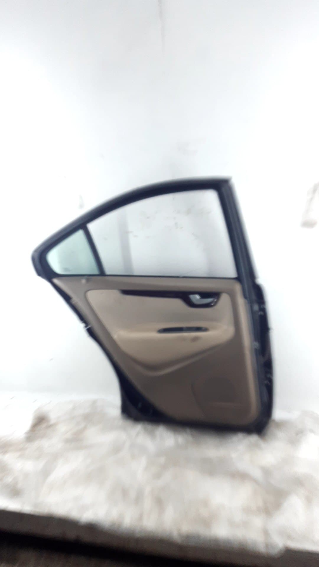 Puerta trasera izquierda VOLVO S60 BERLINA 2
