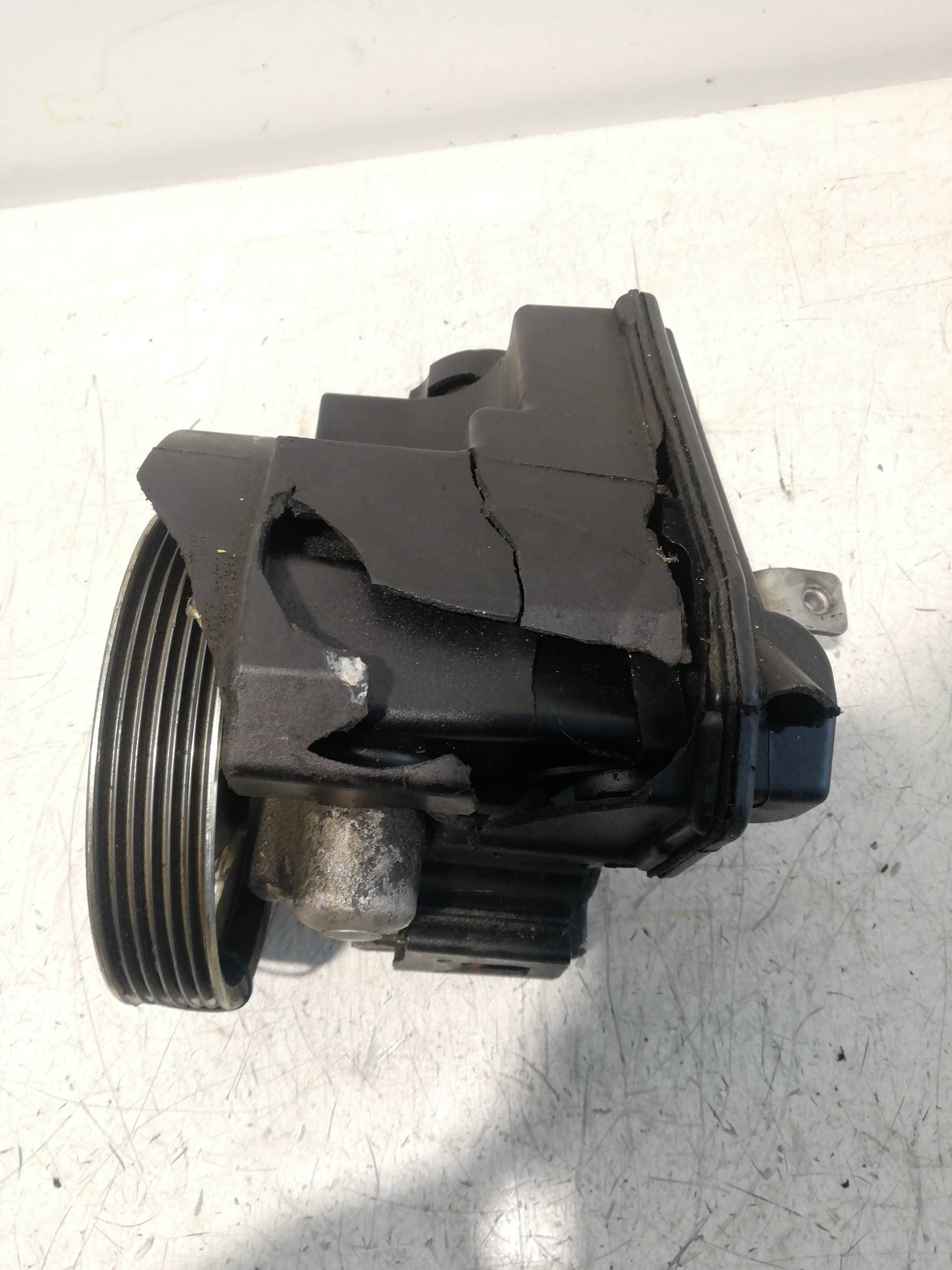 Bomba direccion CITROEN XSARA BERLINA 3