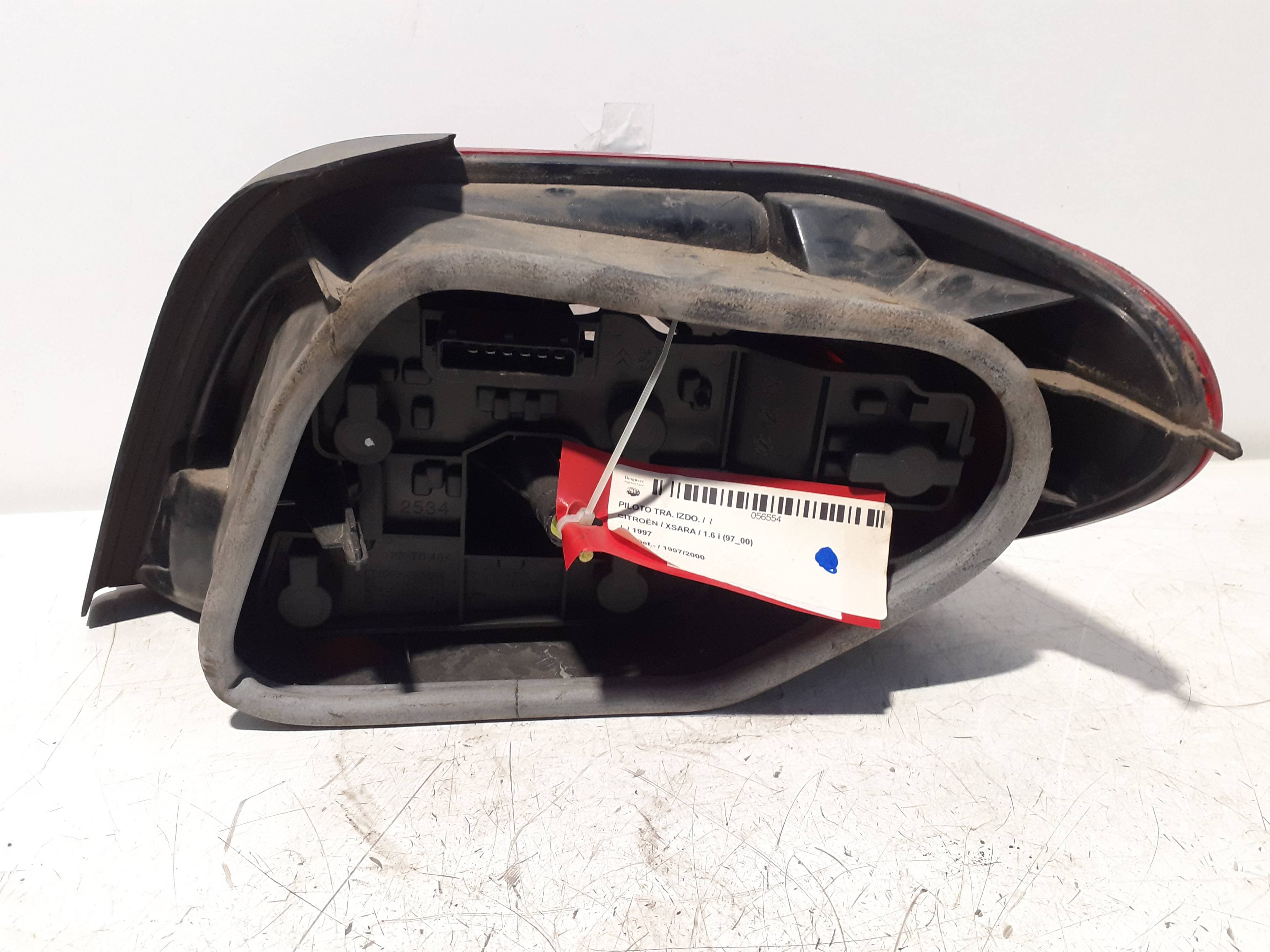 Piloto trasero izquierdo CITROEN XSARA BERLINA 2