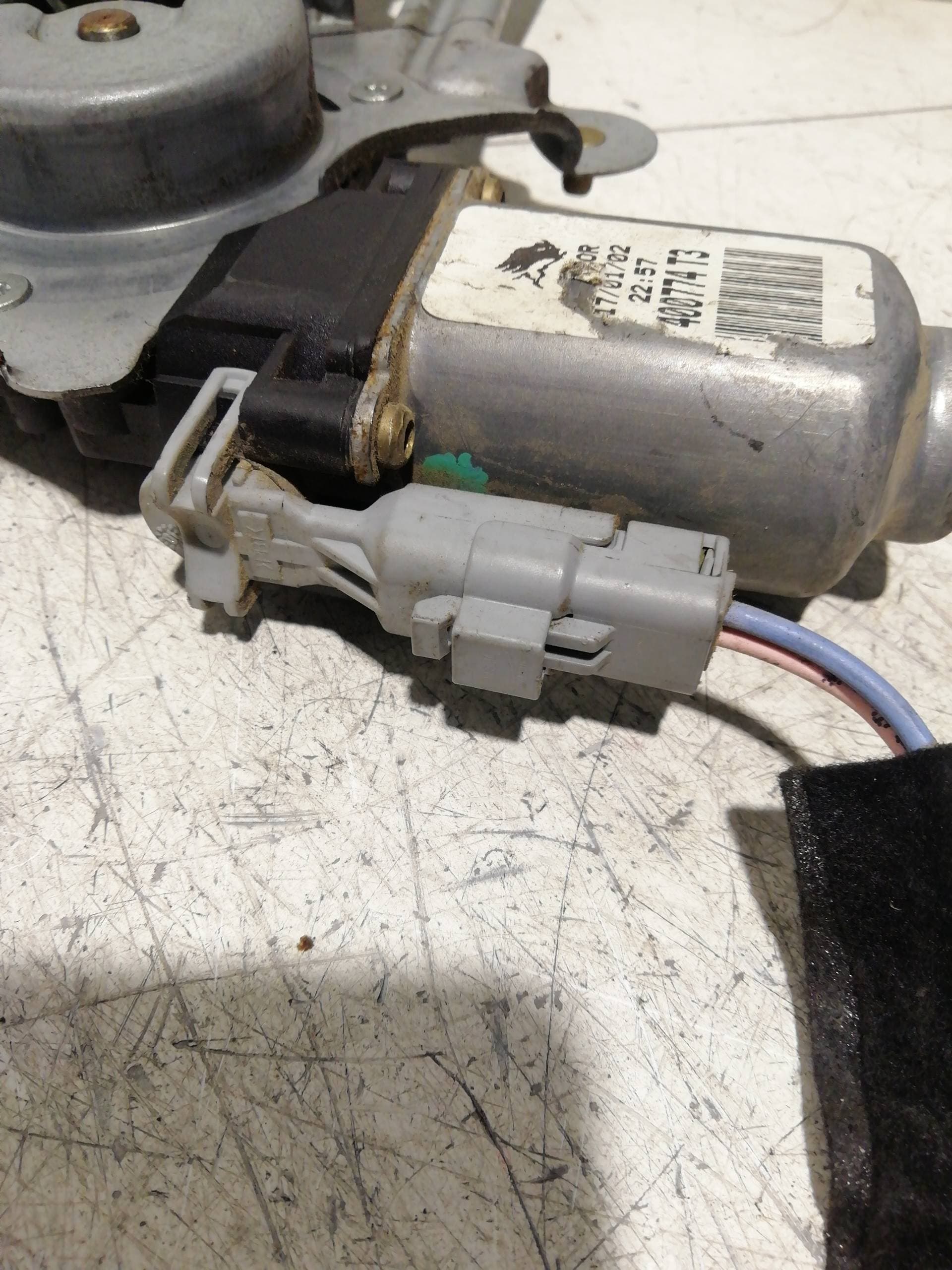 Elevalunas trasero derecho CITROEN XSARA BERLINA 3