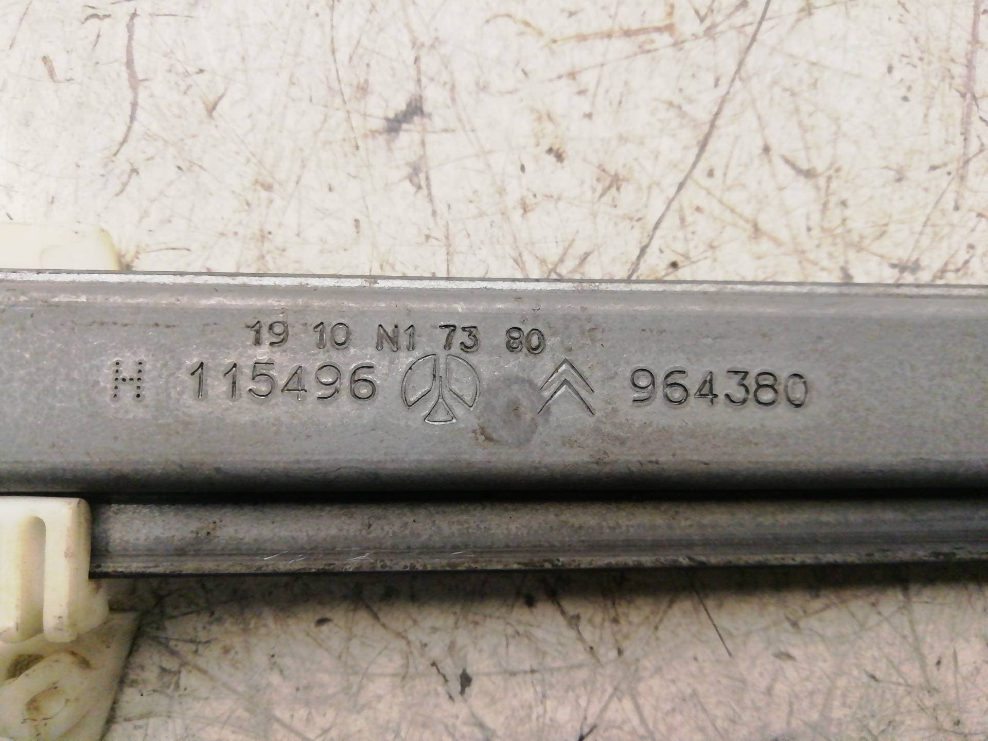 Elevalunas delantero derecho CITROEN XSARA BERLINA 4