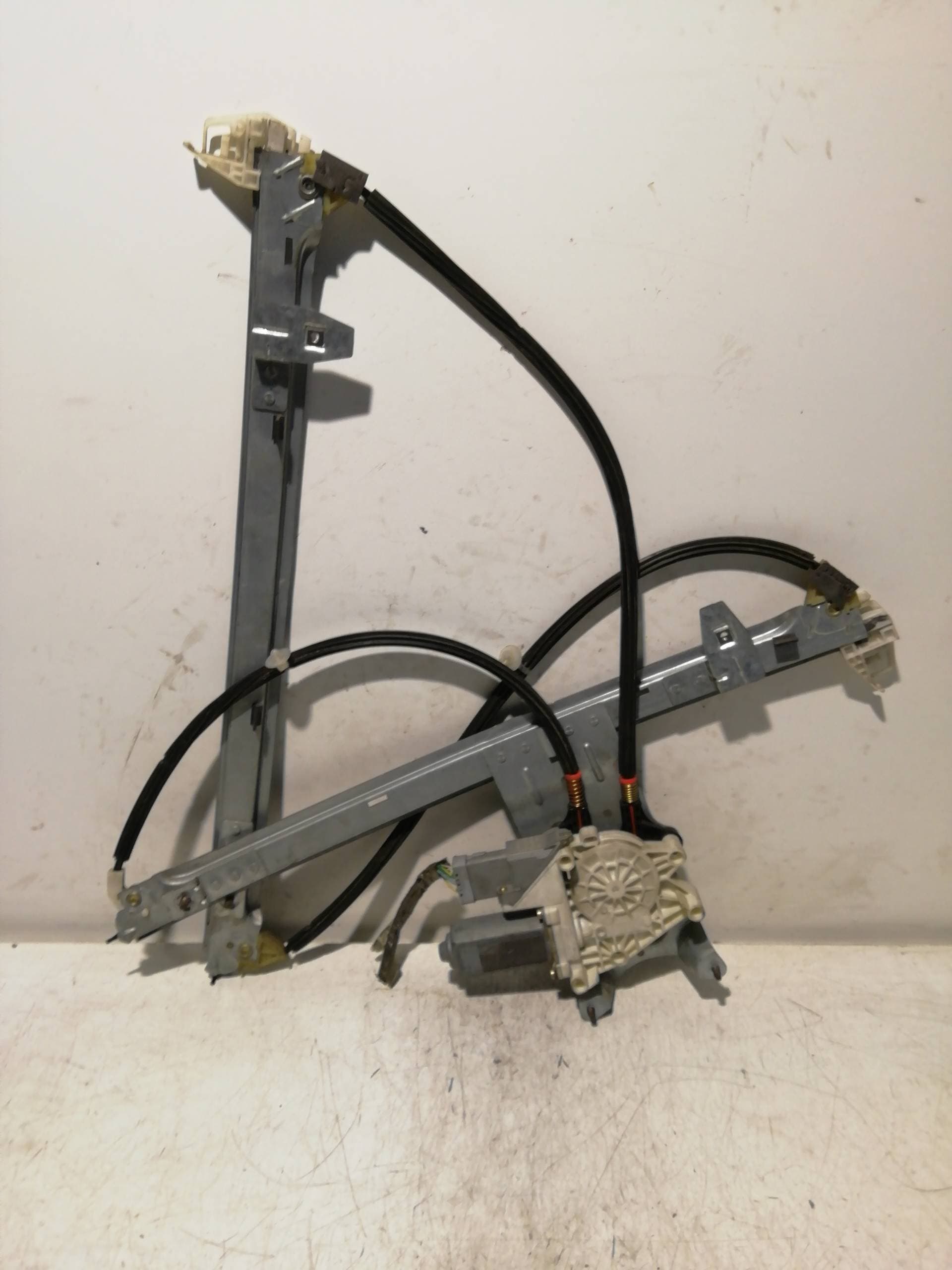 Elevalunas delantero derecho CITROEN XSARA BERLINA