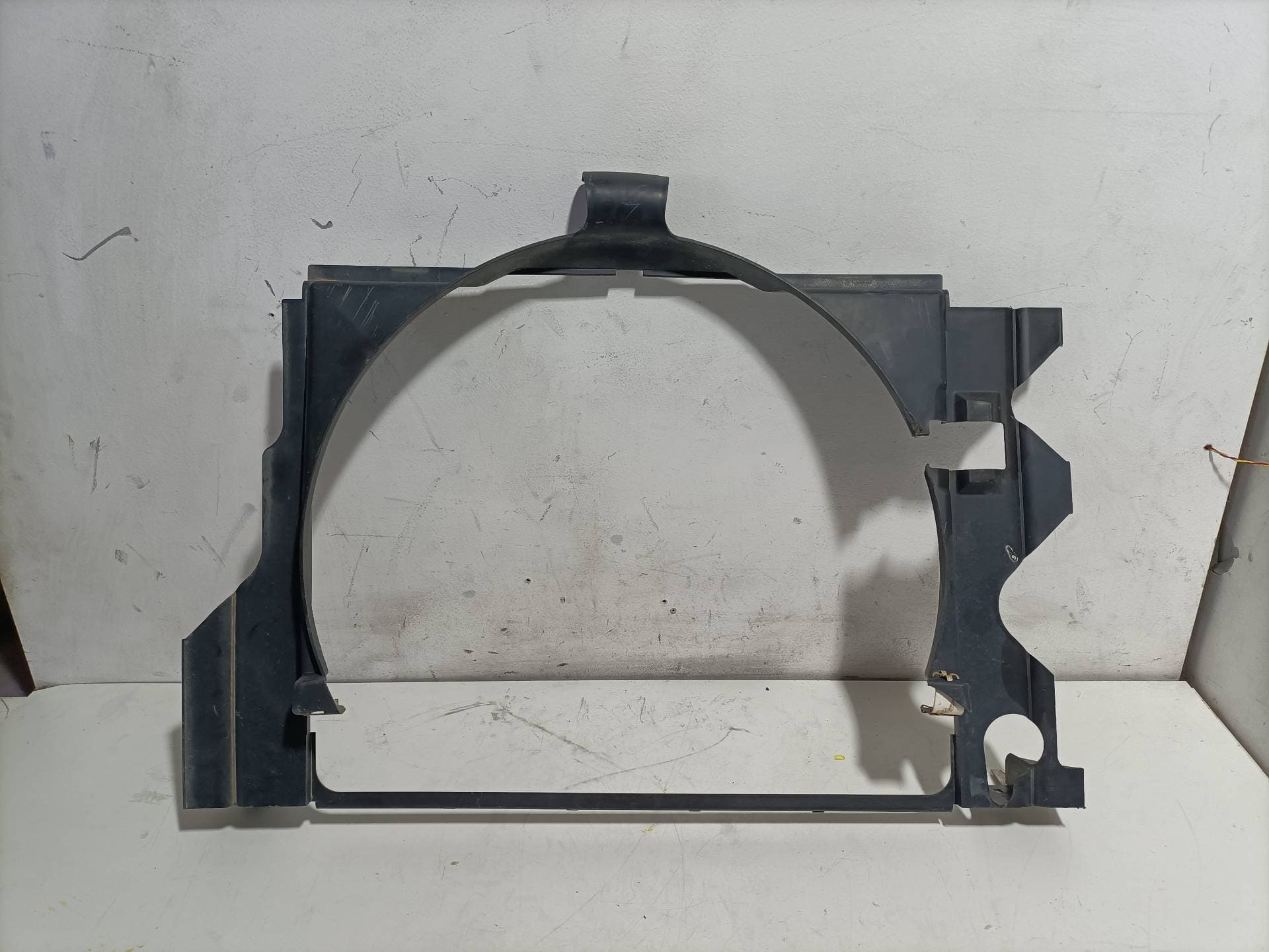 Plastico LAND ROVER DEFENDER (LD)