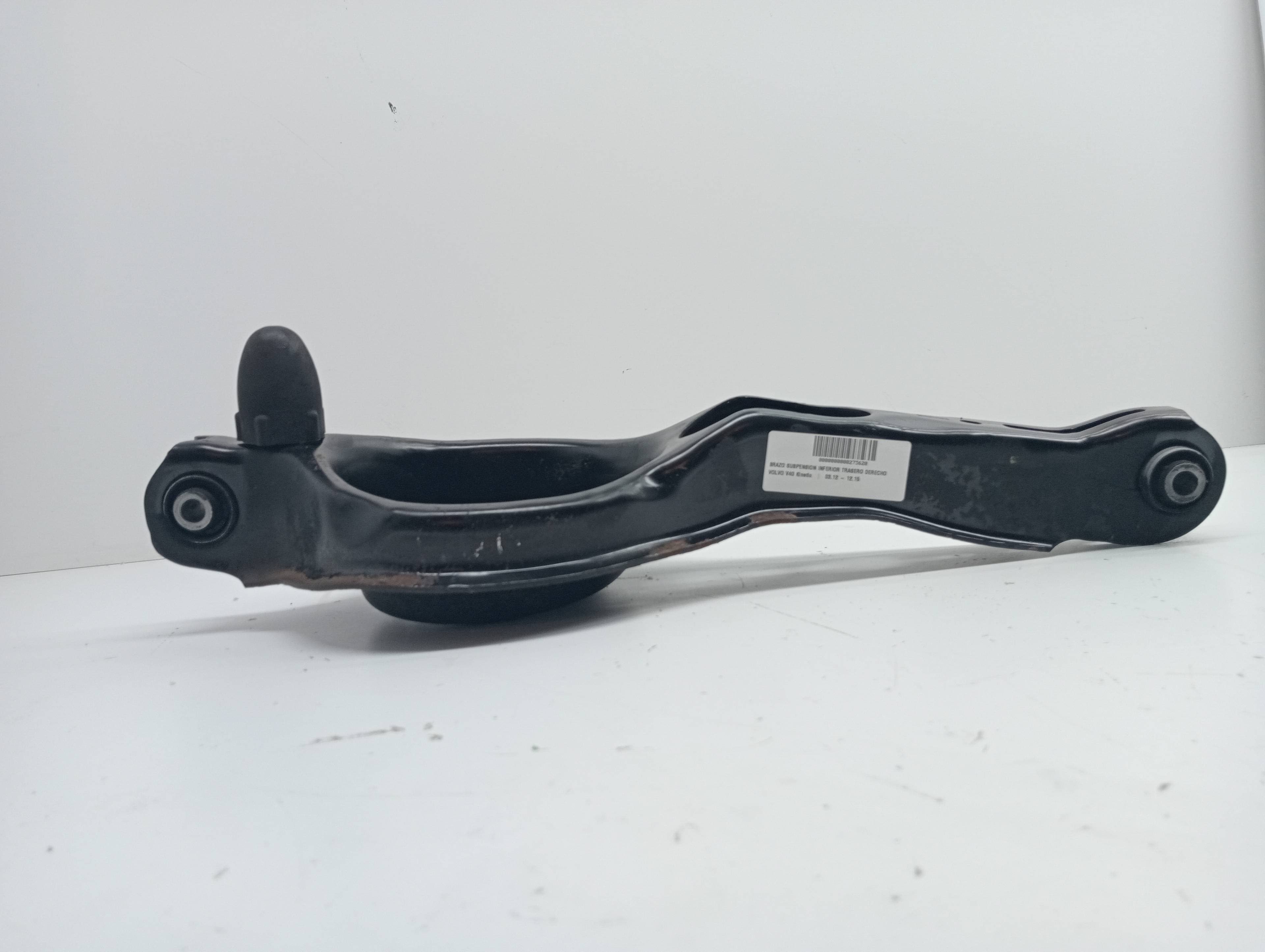 Brazo suspension inferior trasero derecho VOLVO V40 2