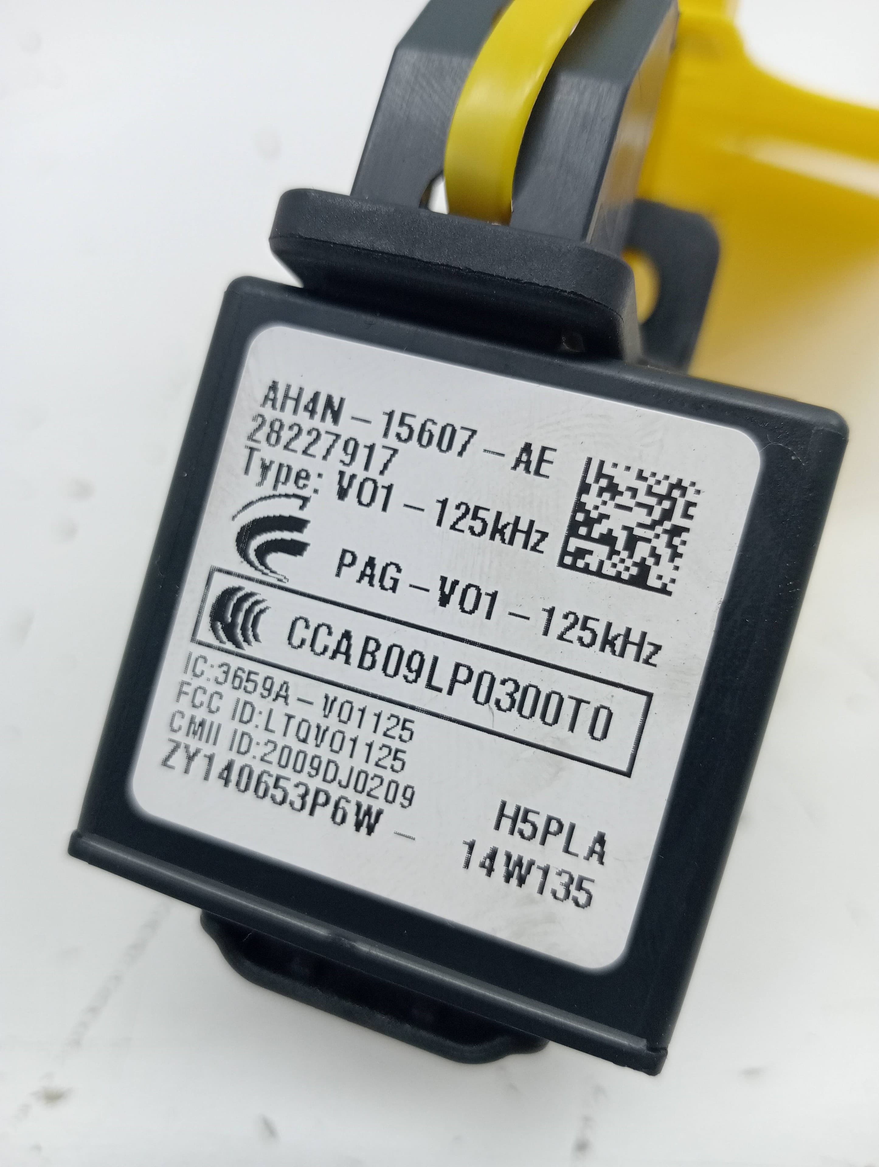 Conmutador de arranque VOLVO V40 3