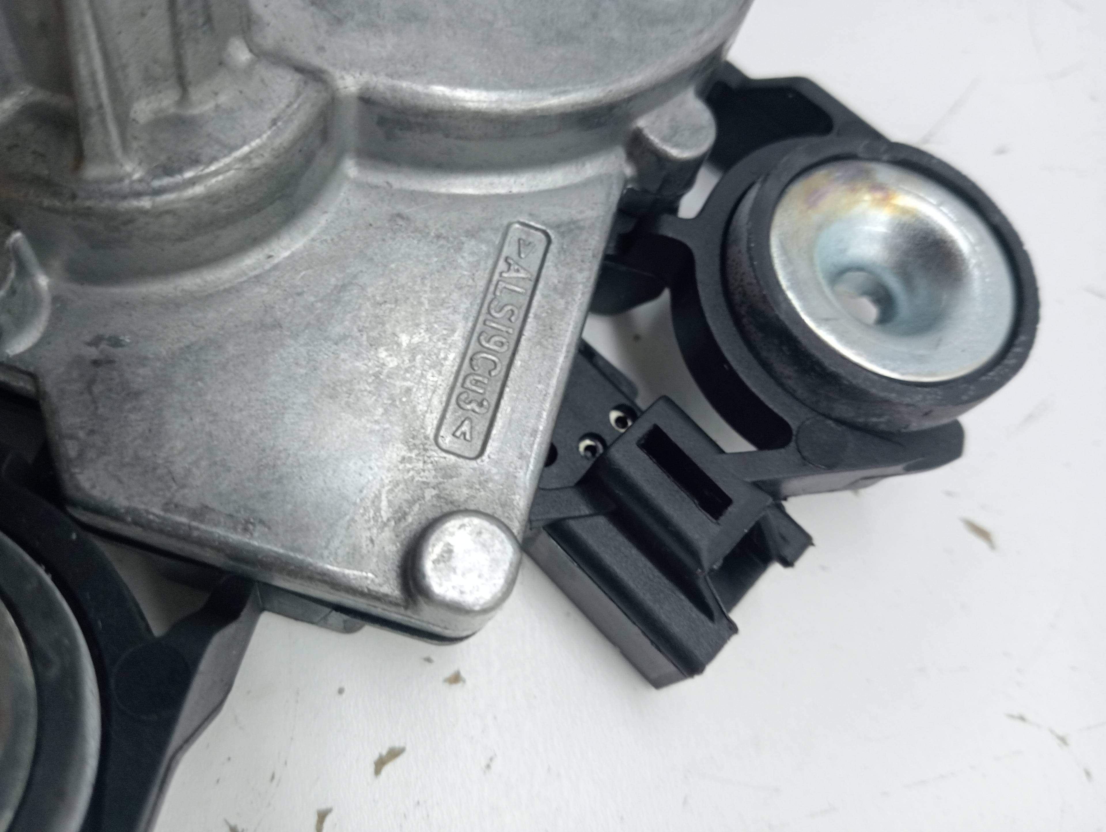 Motor limpia trasero VOLVO V40 3