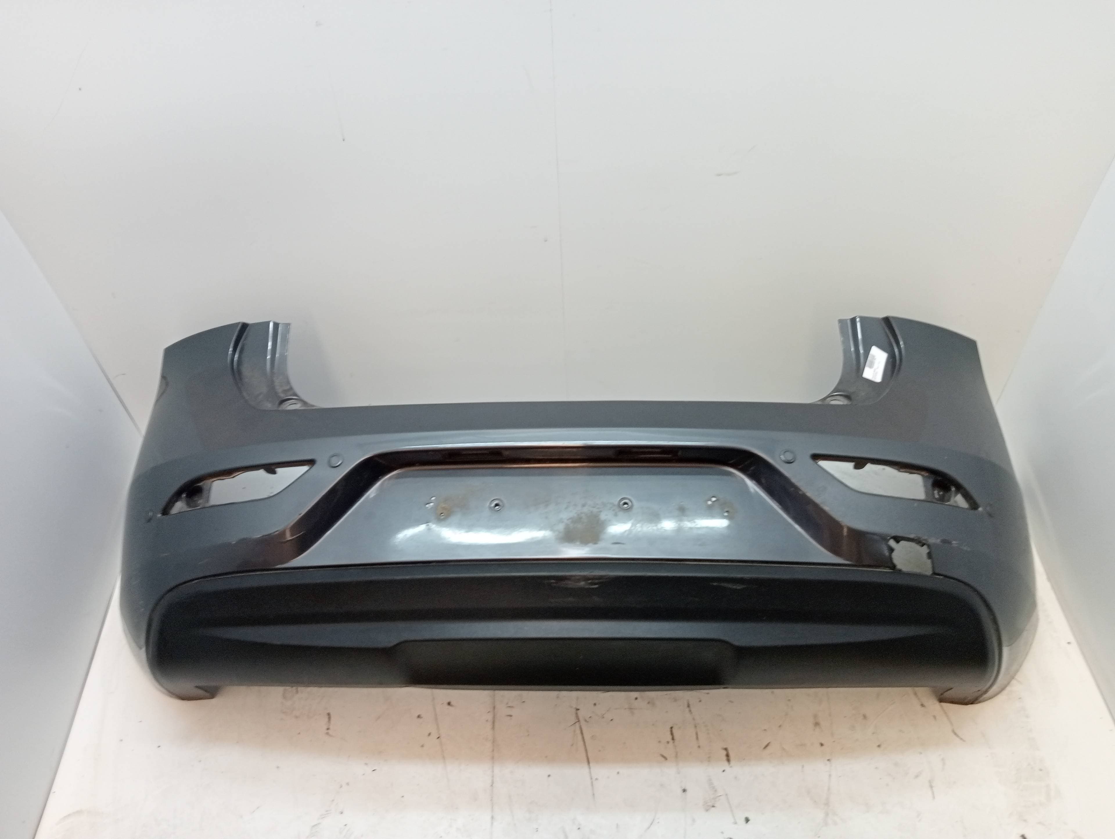 Paragolpes trasero VOLVO V40