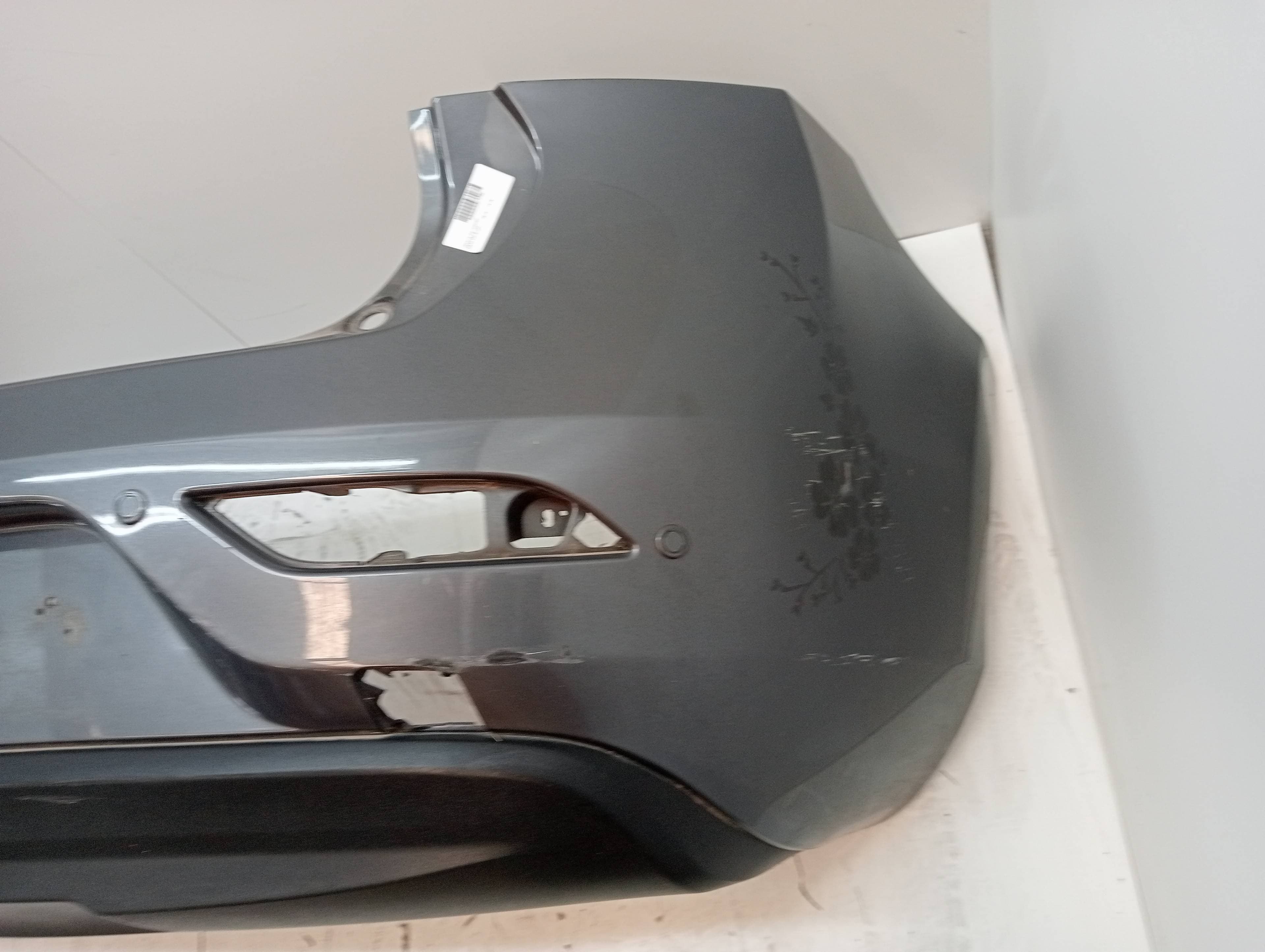 Paragolpes trasero VOLVO V40 2