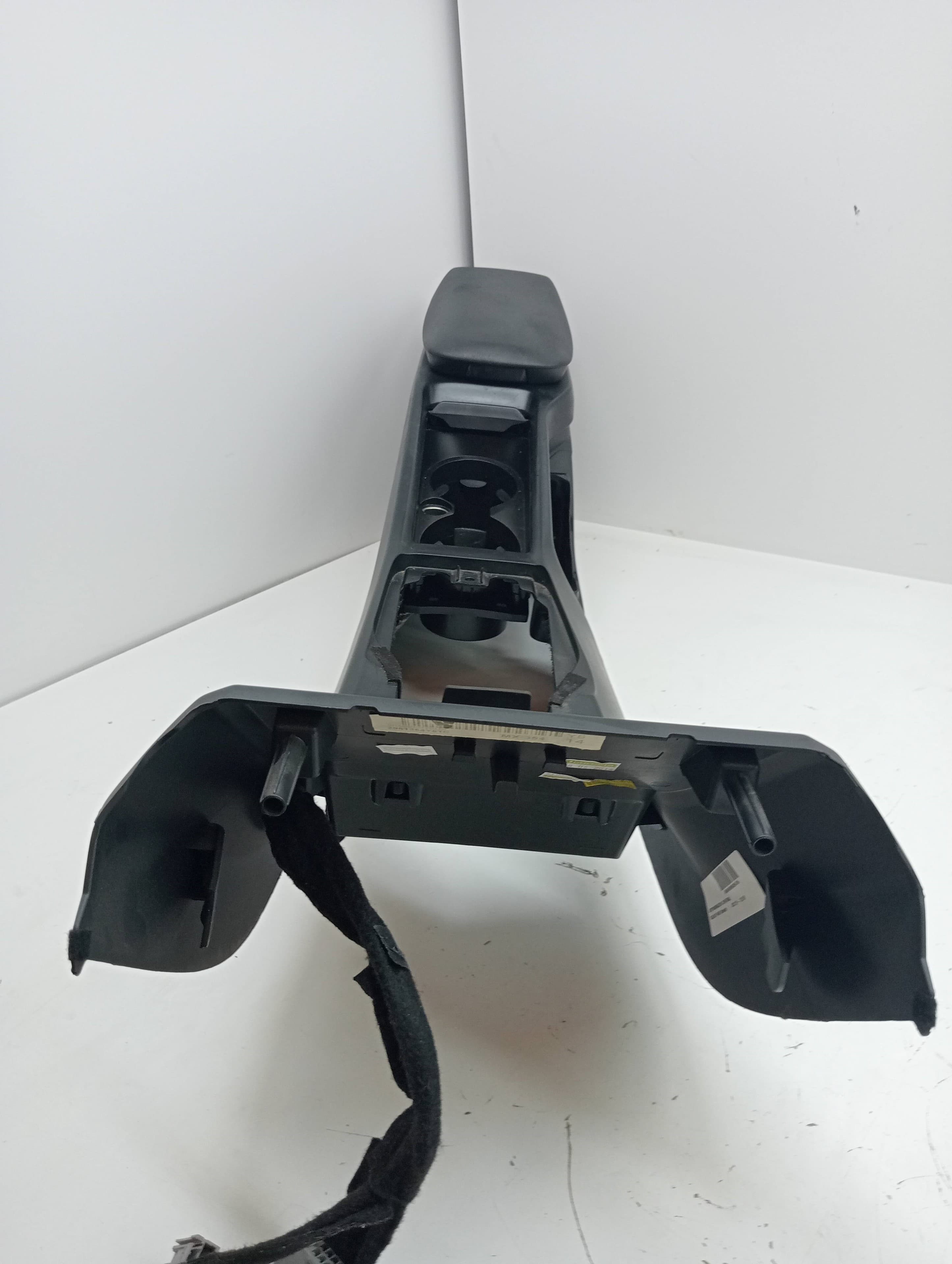 Consola central VOLVO V40 2