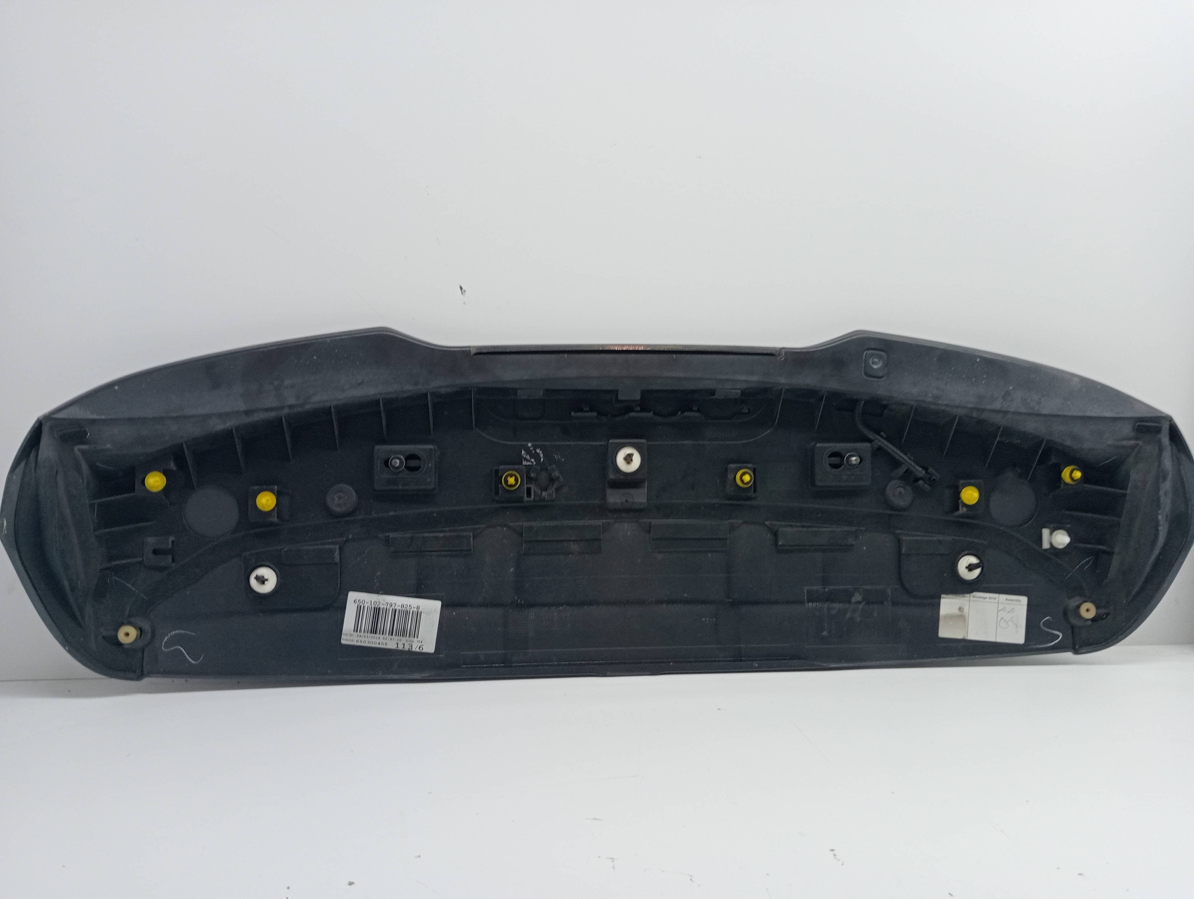 Aleron trasero VOLVO V40 2