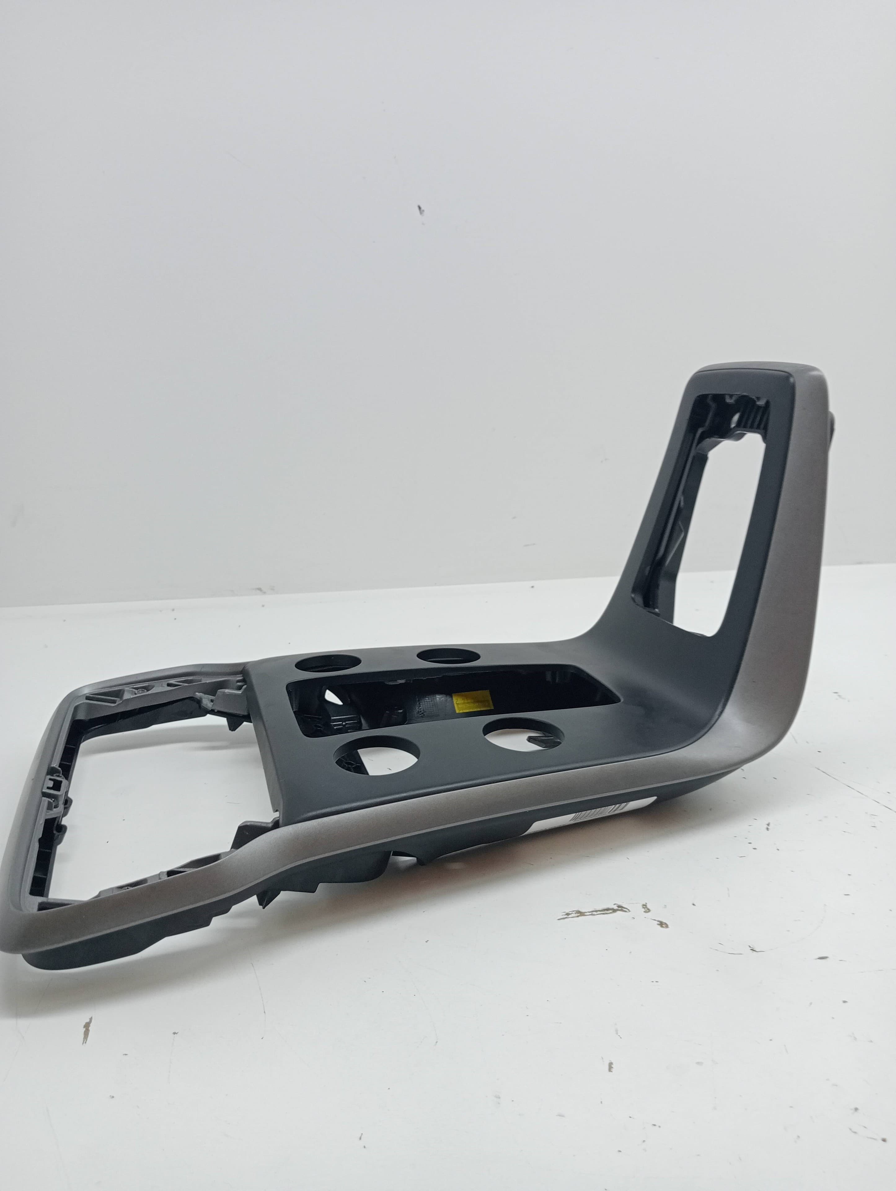 Consola central VOLVO V40