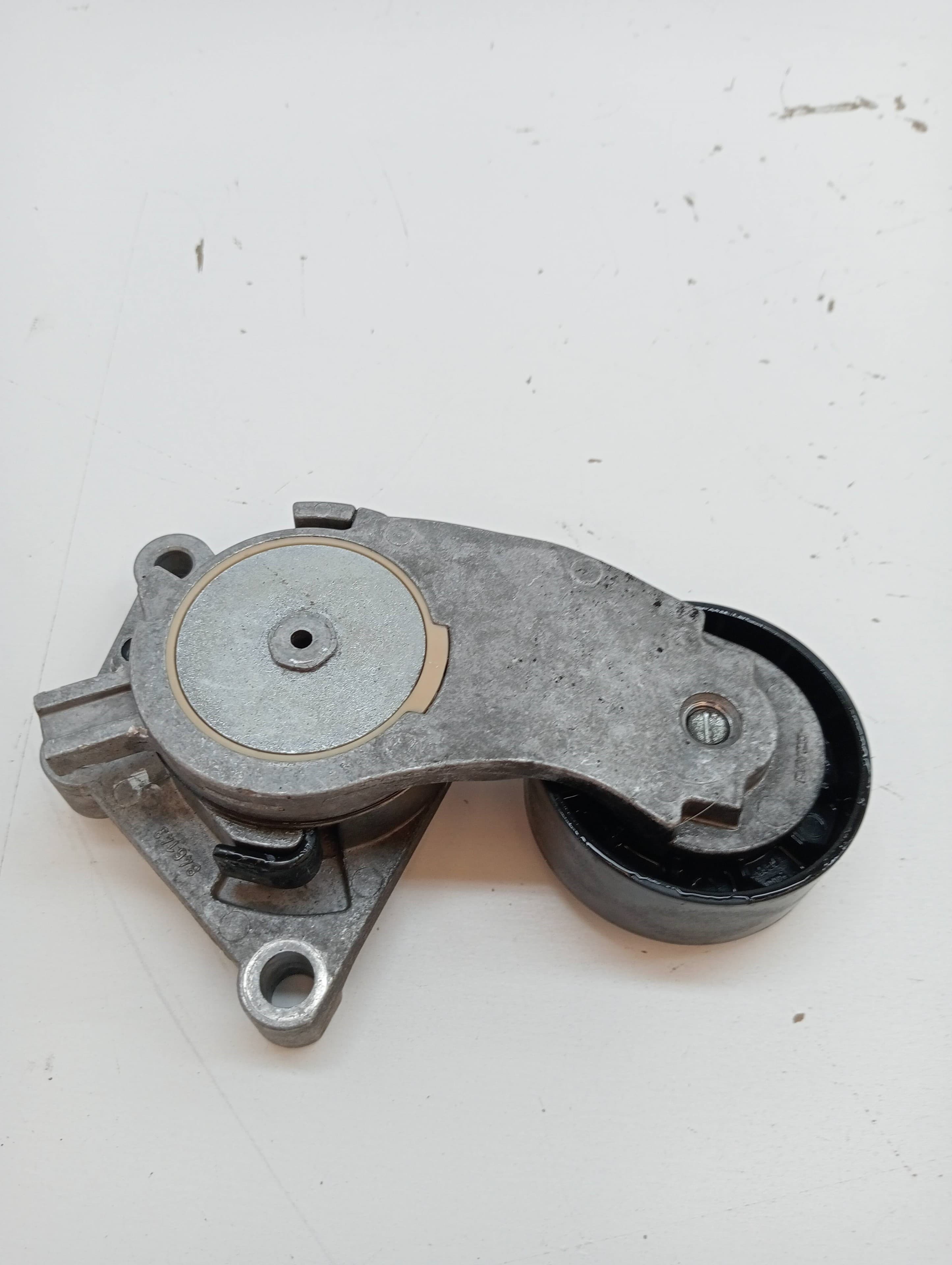 Tensor correa auxiliar VOLVO V40 3