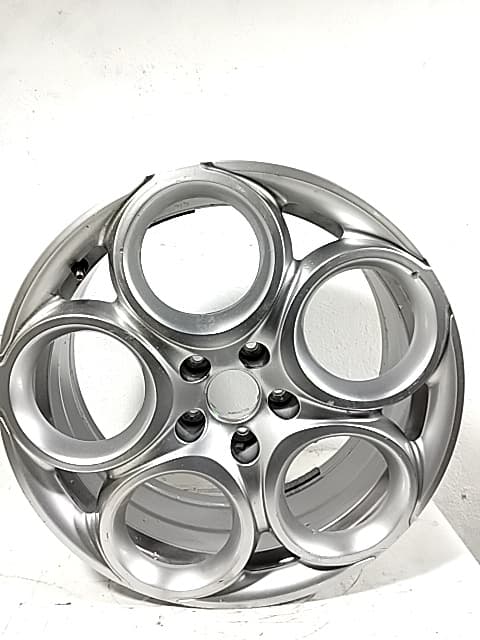 Llanta ALFA ROMEO TONALE (622)
