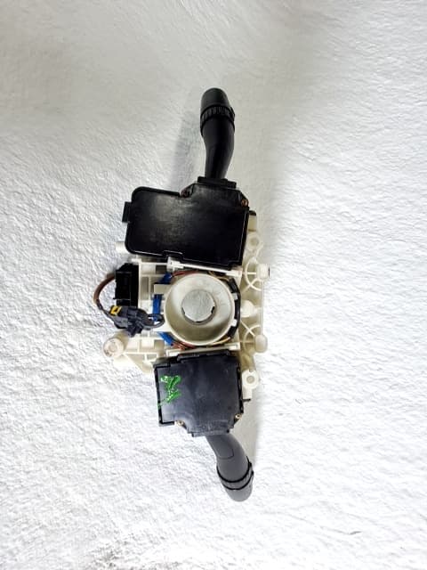 Mando intermitentes KIA OPIRUS (GH) 2