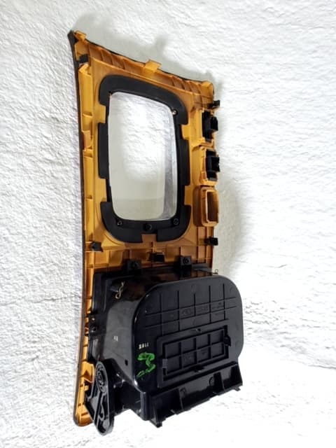 Moldura interior KIA OPIRUS (GH) 3