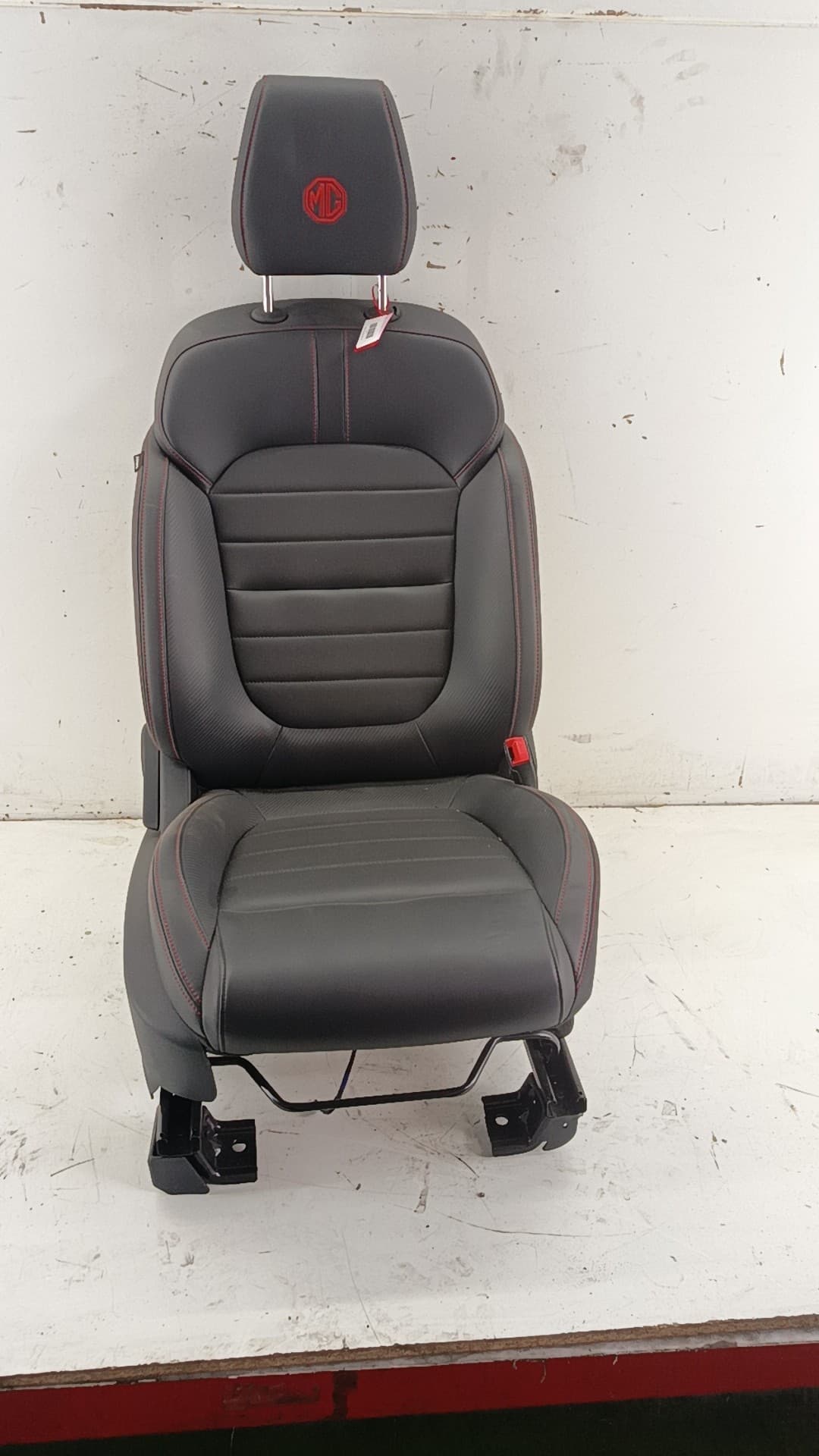 Asiento delantero derecho MG ZS