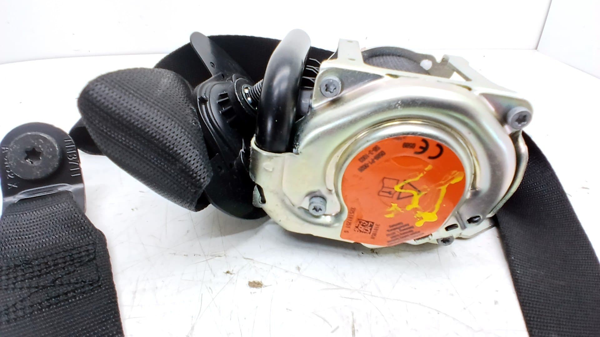 Cinturon seguridad delantero derecho MERCEDES-BENZ B-CLASS