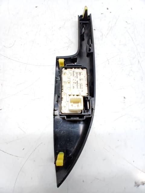 Mando elevalunas trasero izquierdo LEXUS CT (ZWA10_) 2