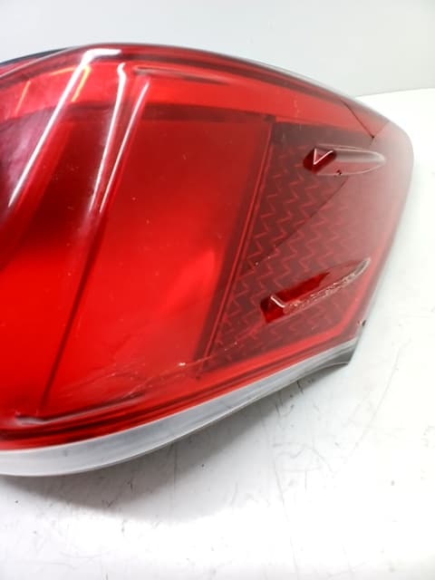 Piloto trasero derecho LEXUS CT (ZWA10_) 3