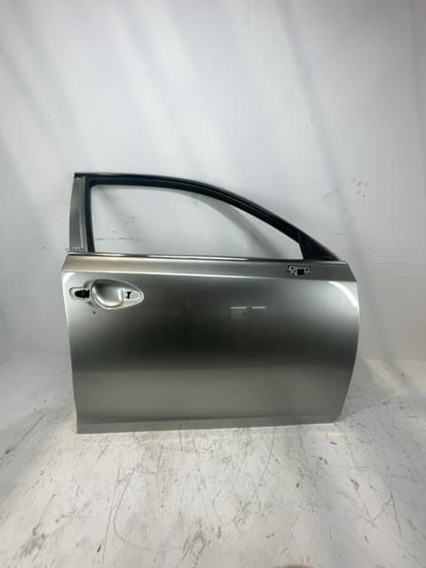 Puerta delantera derecha LEXUS CT (ZWA10_)