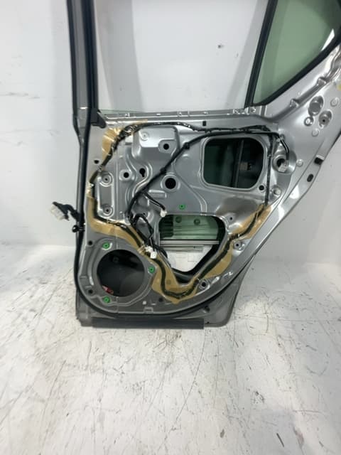 Puerta trasera derecha LEXUS CT (ZWA10_) 3