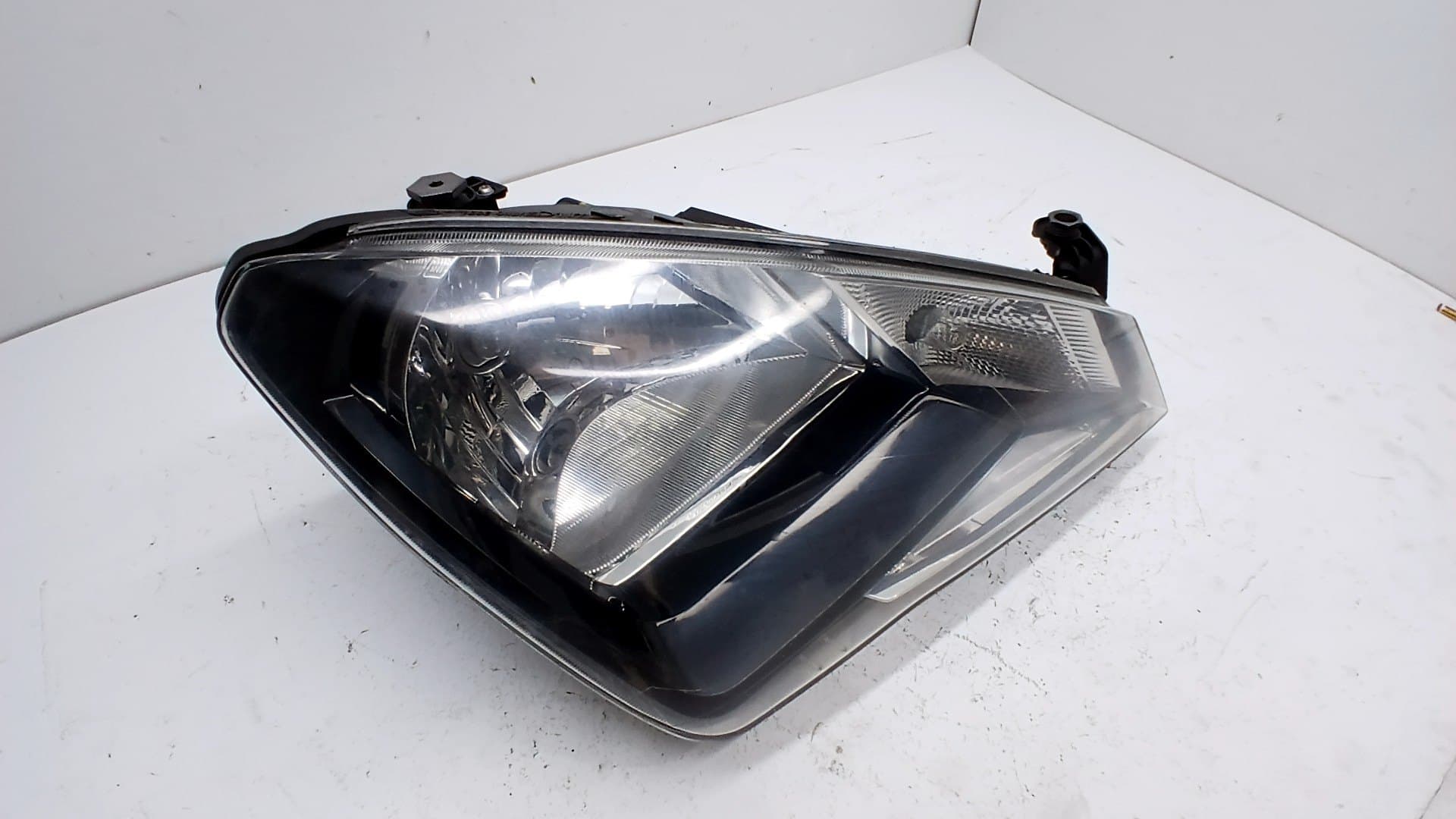 Faro derecho SEAT MII (KF1) 4