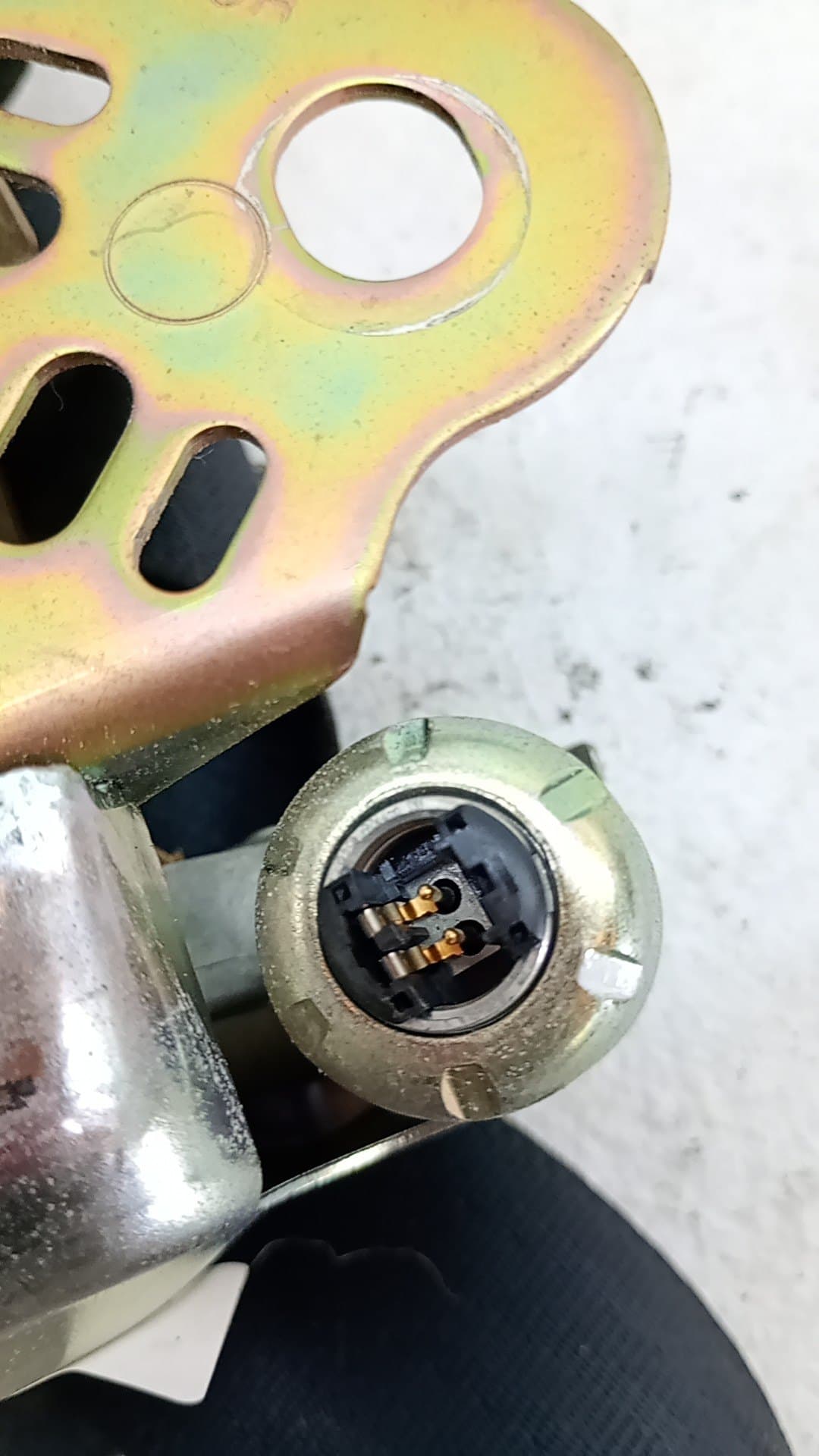 Cinturon seguridad delantero derecho TOYOTA COROLLA VERSO (R1) 2