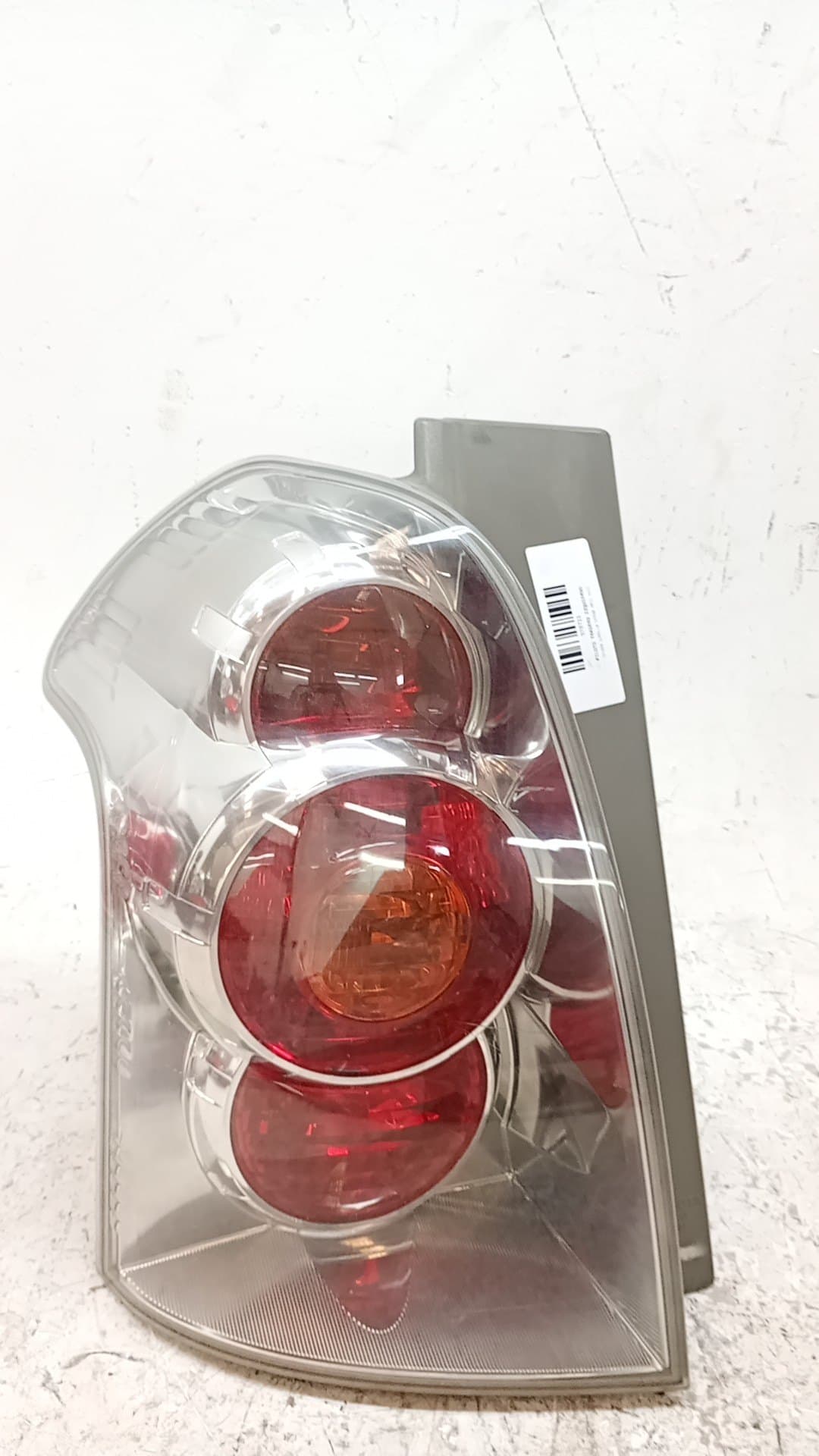Piloto trasero izquierdo TOYOTA COROLLA VERSO (R1)