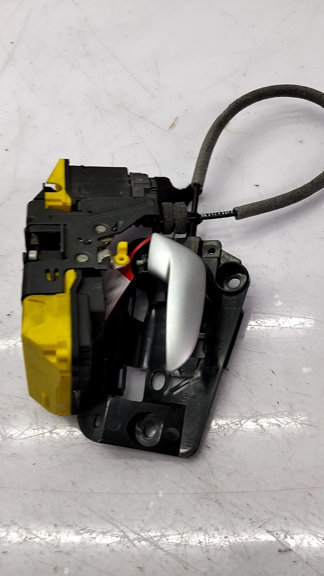 Cerradura puerta trasera derecha VOLVO XC90 3