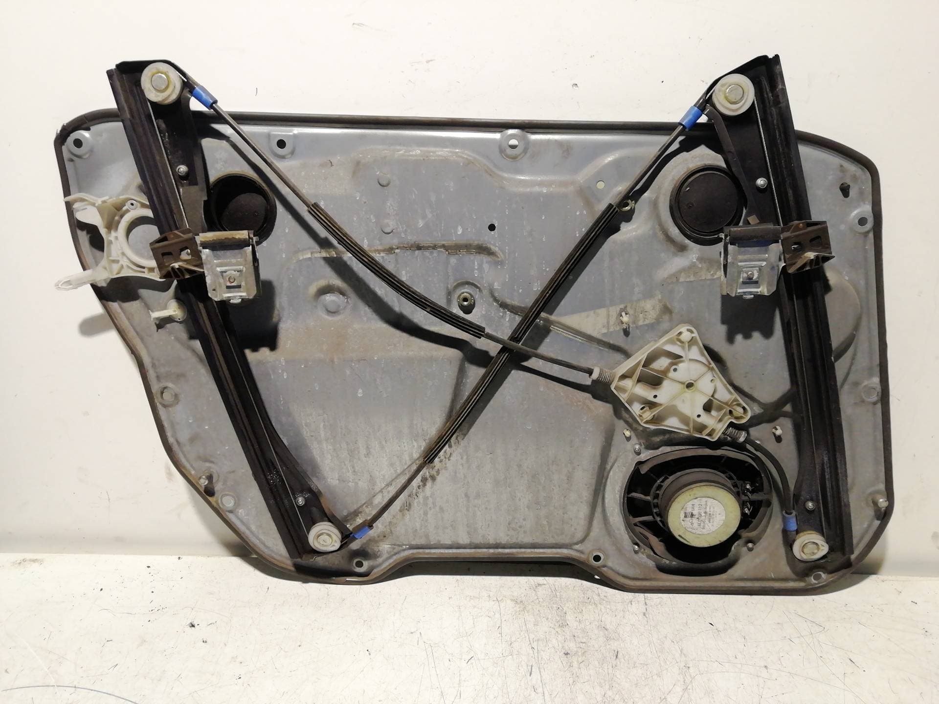 Motor elevalunas delantero derecho SEAT CORDOBA BERLINA (6L2) 4