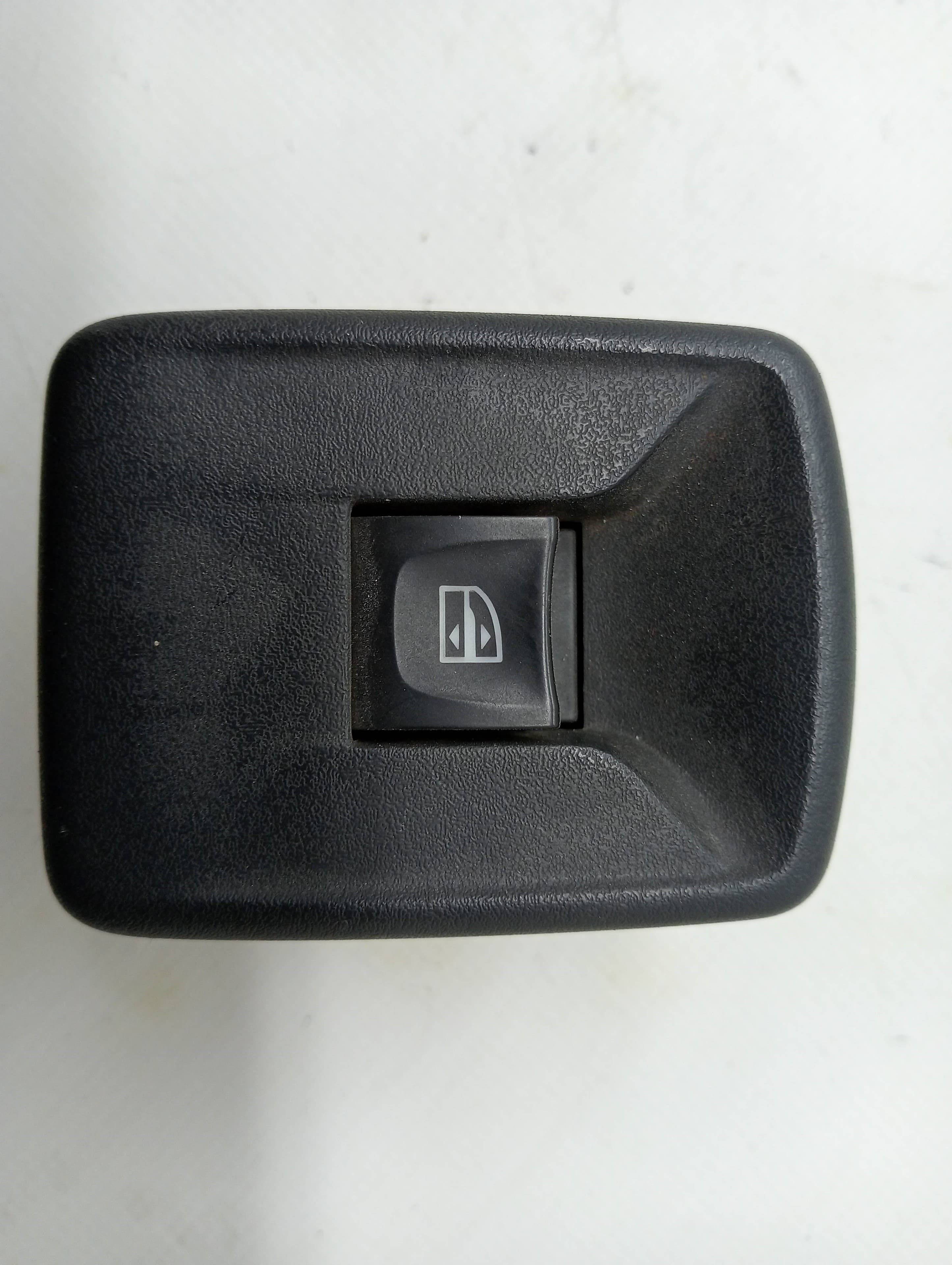 Mando elevalunas delantero derecho RENAULT KANGOO (F/KC0)