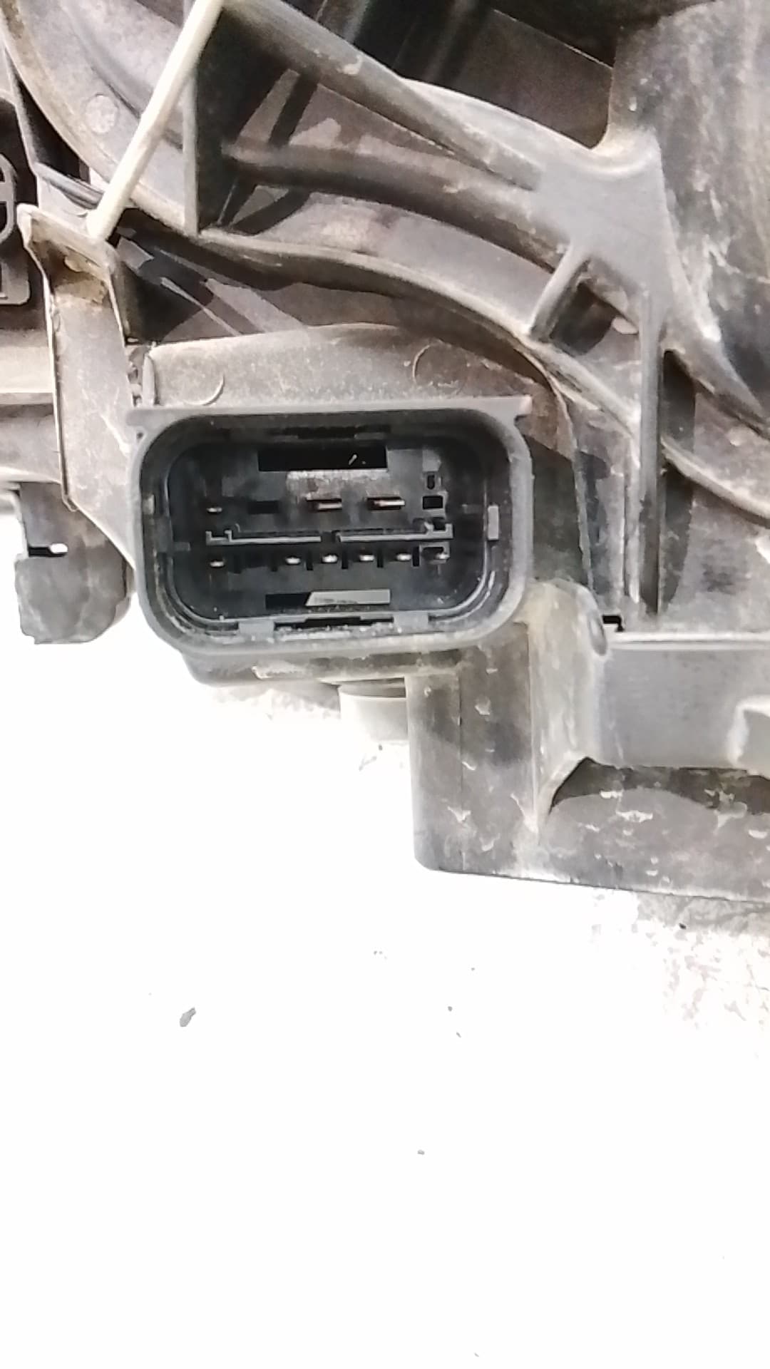 Faro derecho BMW SERIE 1 BERLINA (E81/E87) 2