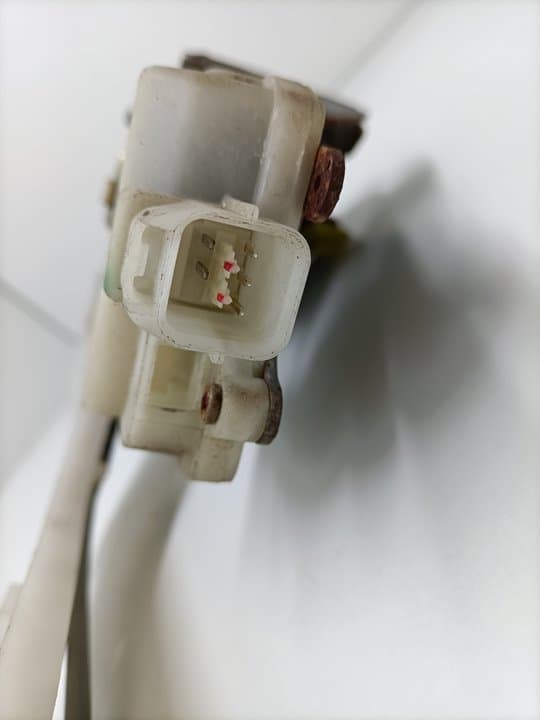 Cerradura puerta trasera derecha HYUNDAI ELANTRA (XD) 4