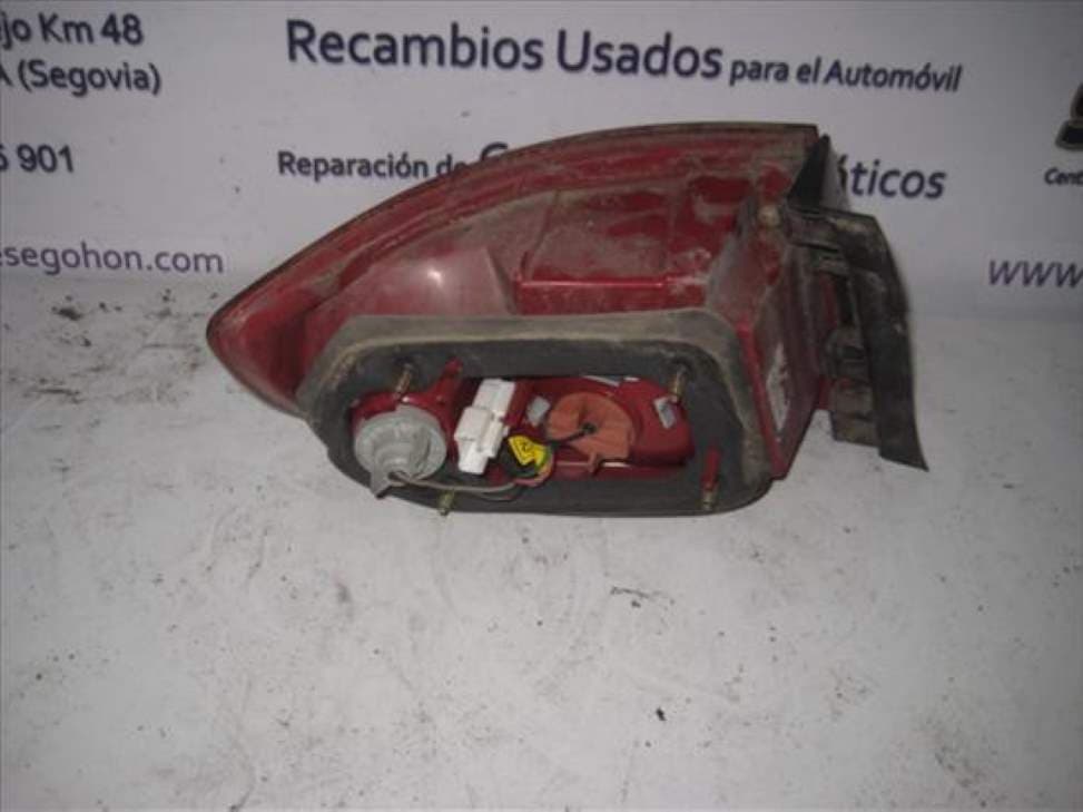 Piloto trasero derecho HYUNDAI ELANTRA (XD) 2