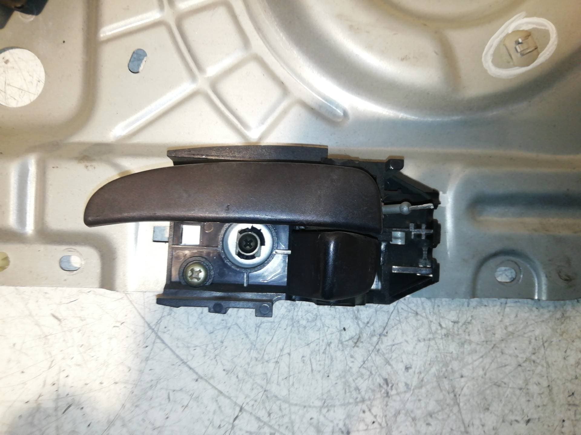 Motor elevalunas delantero izquierdo HYUNDAI ELANTRA (XD)