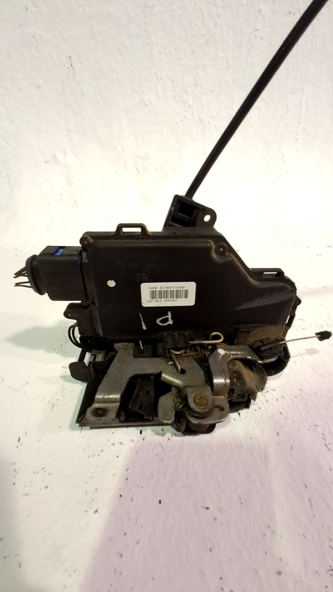 Cerradura puerta delantera izquierda SKODA OCTAVIA BERLINA (1U2)