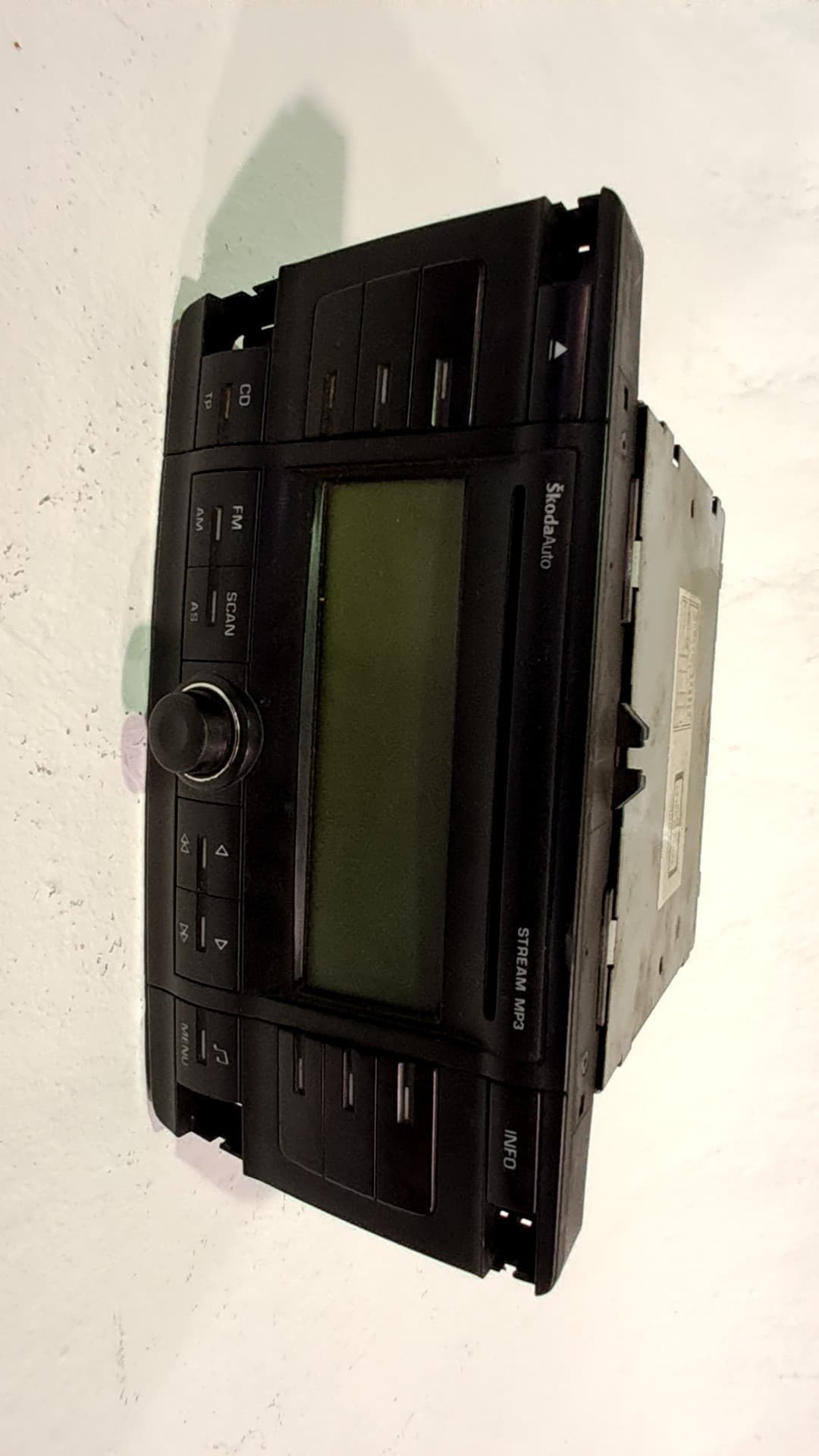 Sistema audio / radio cd SKODA OCTAVIA BERLINA (1U2)